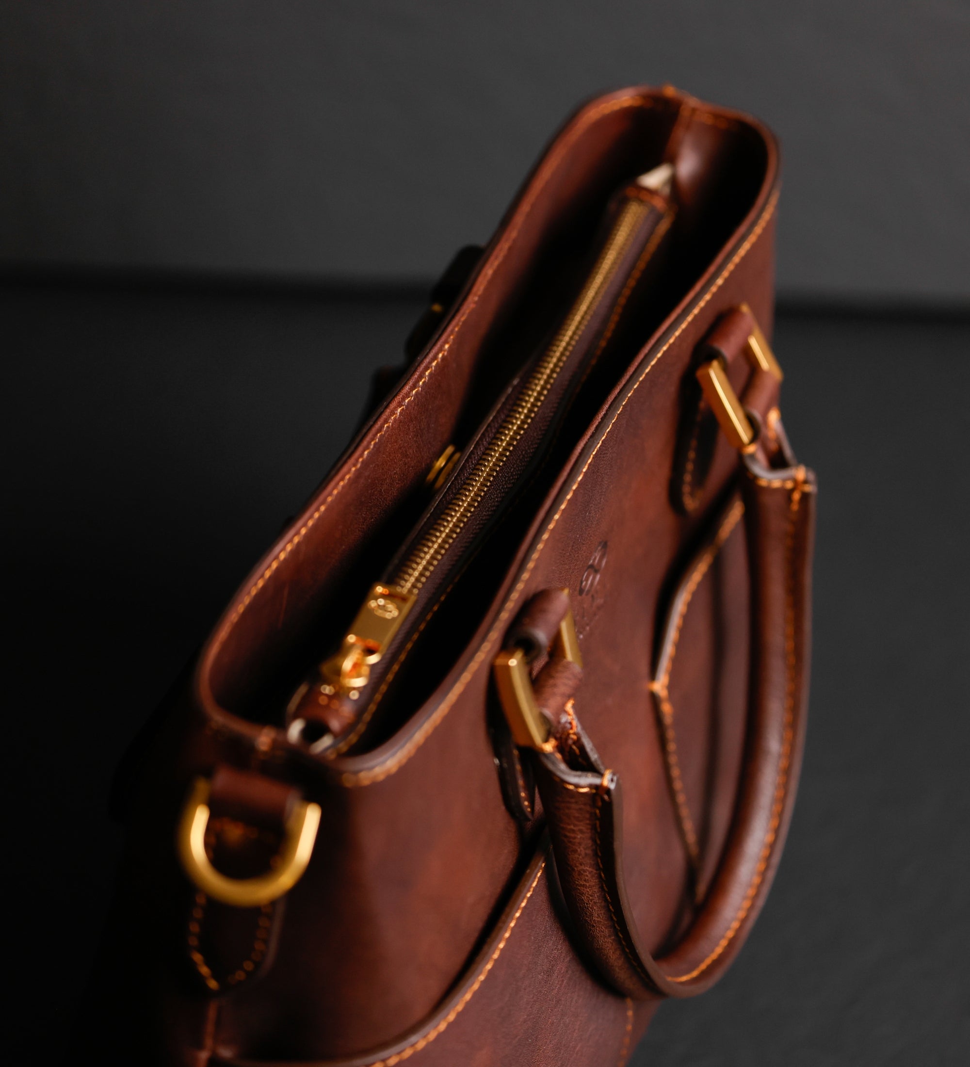 Sac à main à l’épaule en cuir pour femme Camilla