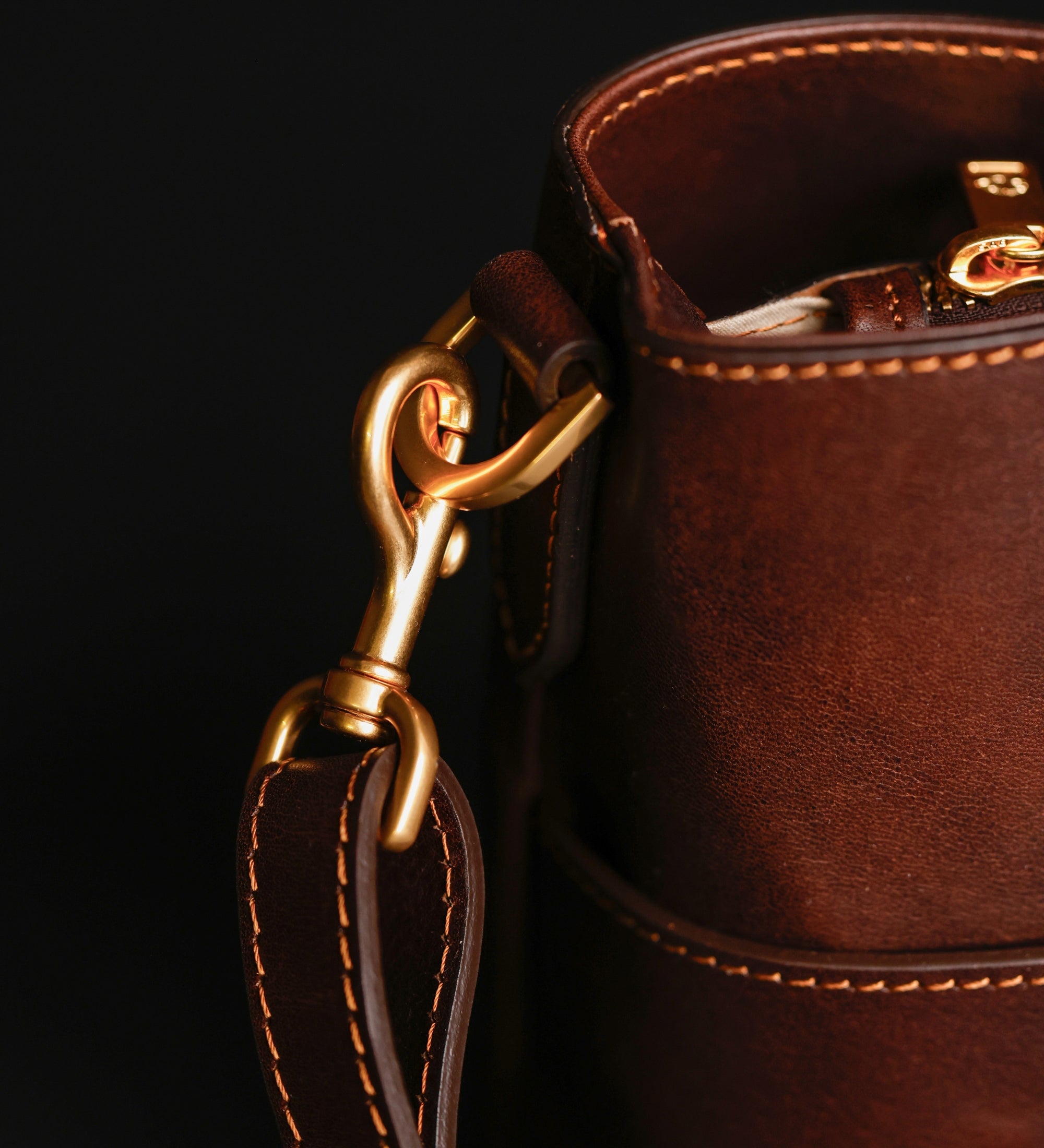 Sac à main à l’épaule en cuir pour femme Camilla