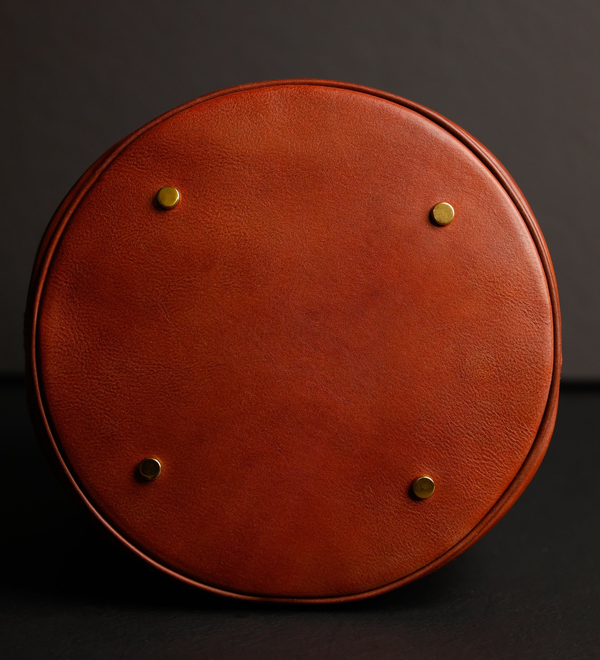 Sac seau en cuir pour femme Light In August