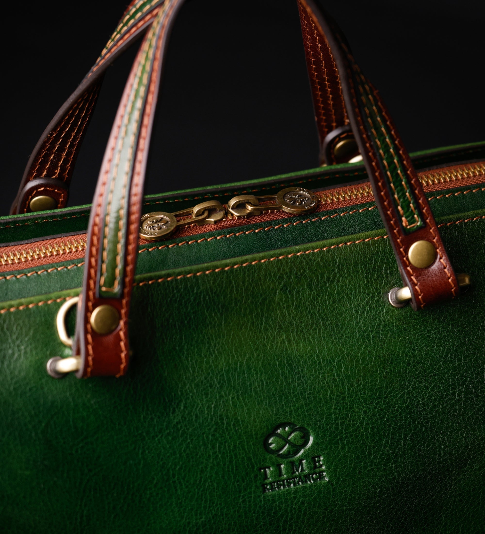 Sac cabas à l’épaule en cuir pour femme The Scarlet Letter