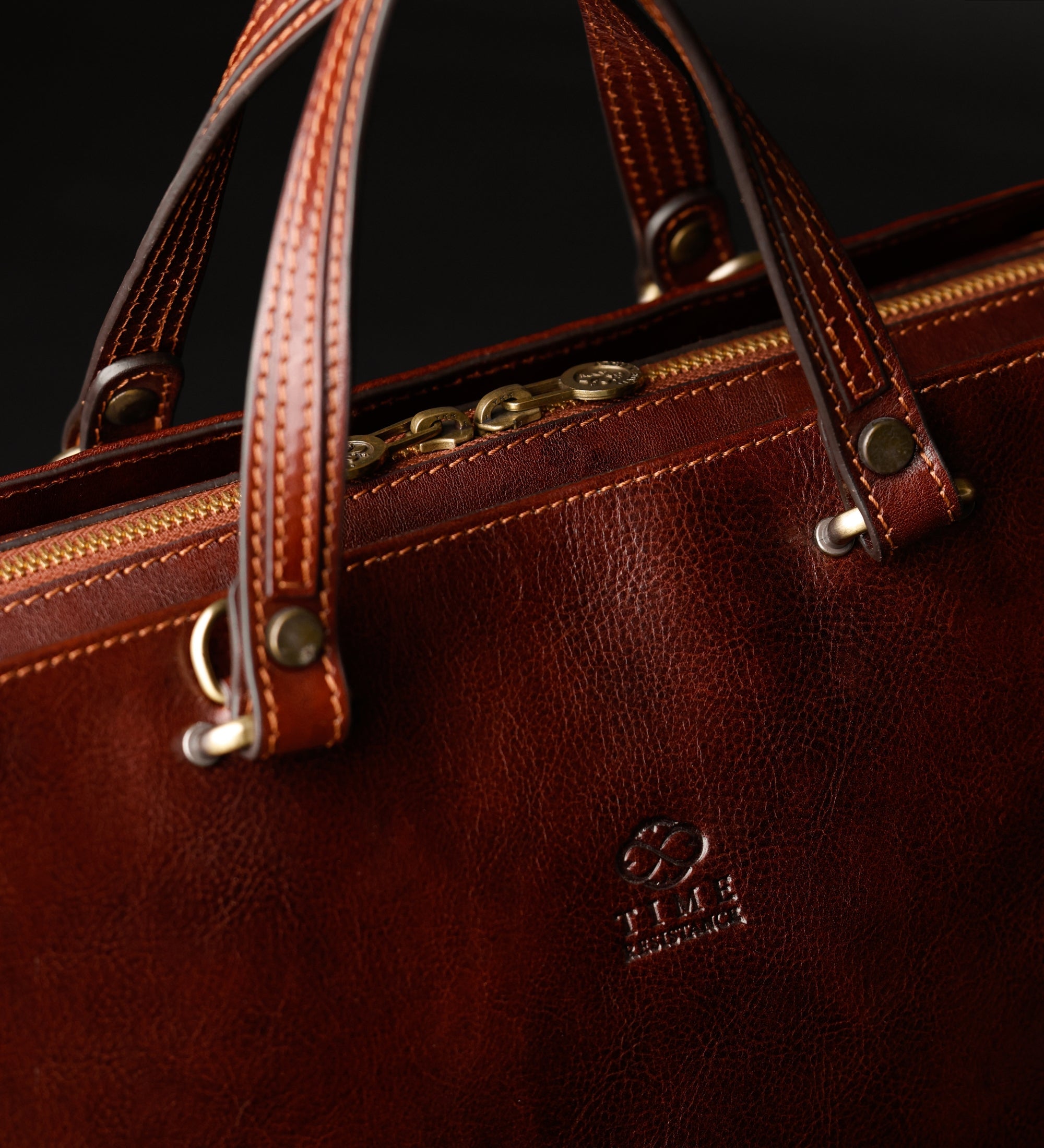 Sac cabas à l’épaule en cuir pour femme The Scarlet Letter