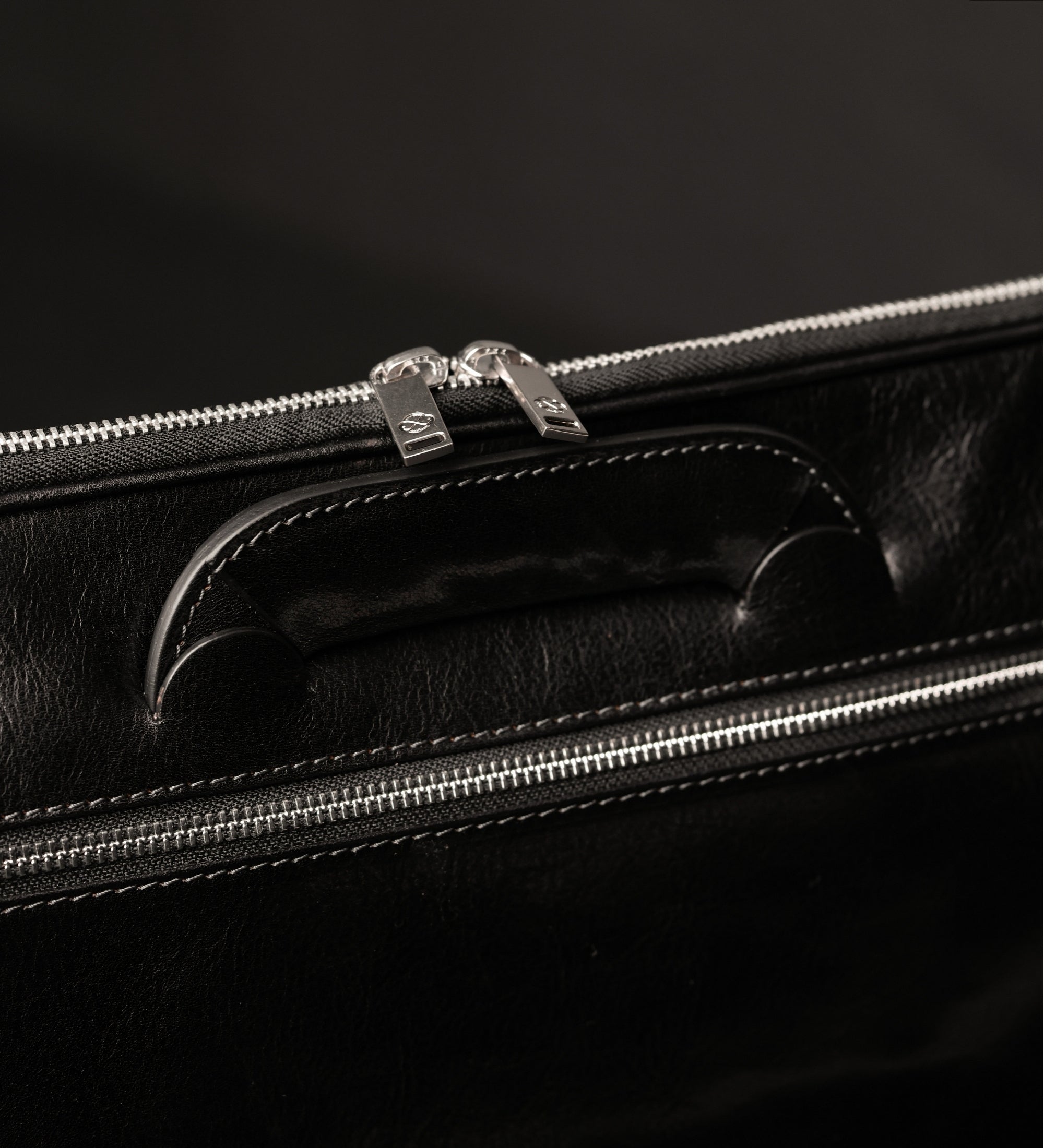 Sacoche pour ordinateur portable en cuir Brave New World