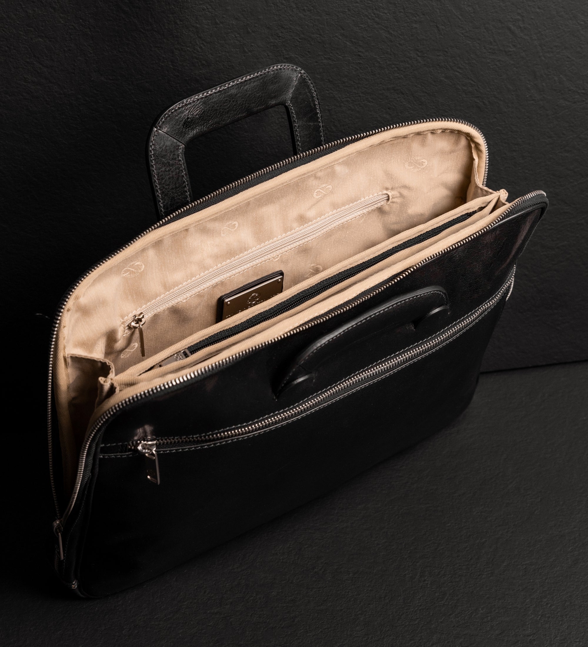 Sacoche pour ordinateur portable en cuir pour femme Brave New World