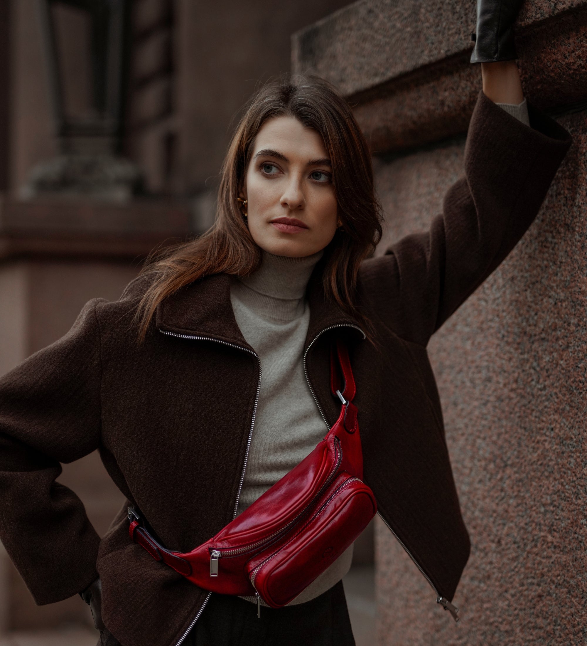 Sac banane à bandoulière en cuir pour femme Independent People