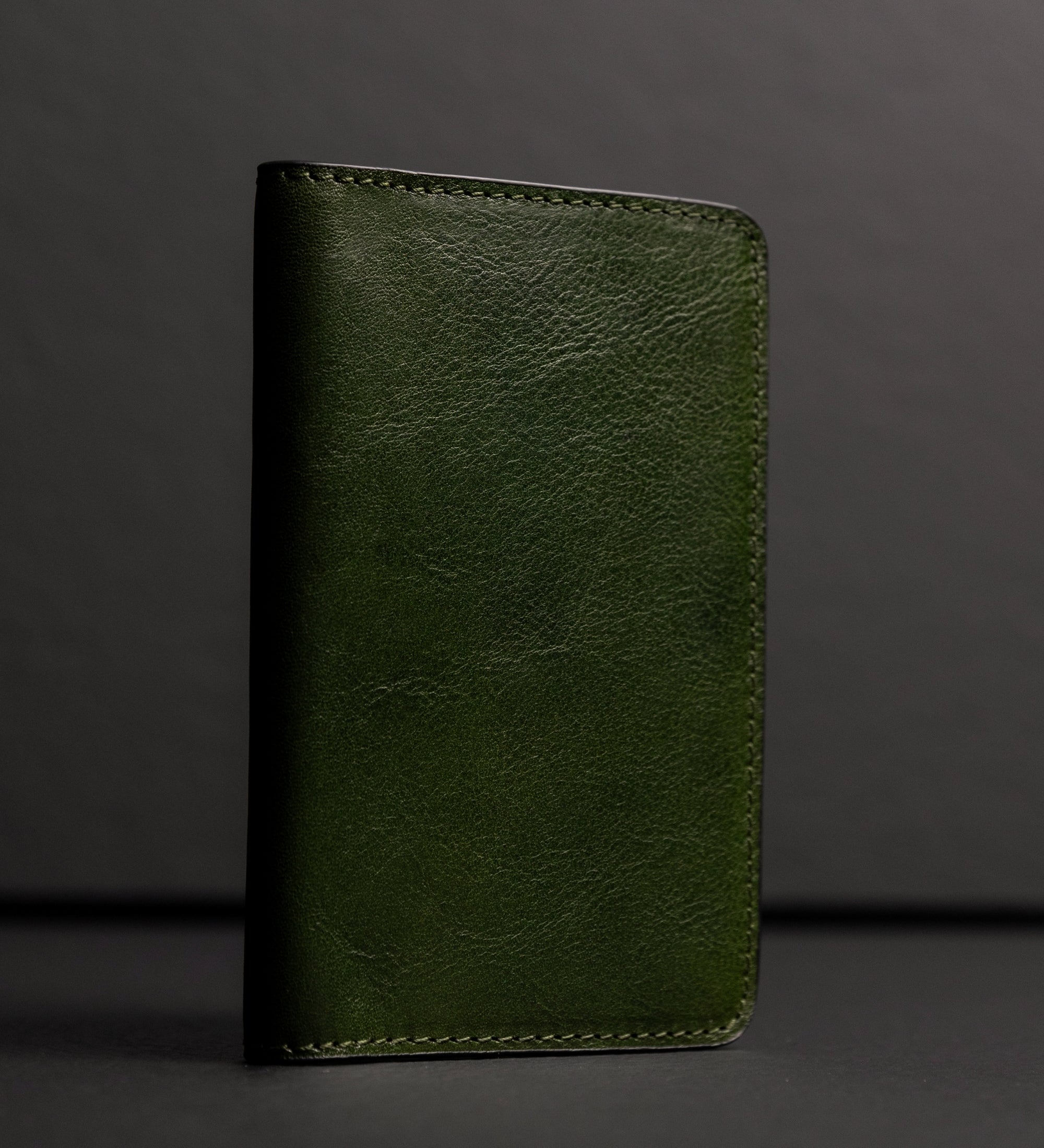 Petit porte-passeport en cuir pour femme Gulliver's Travels