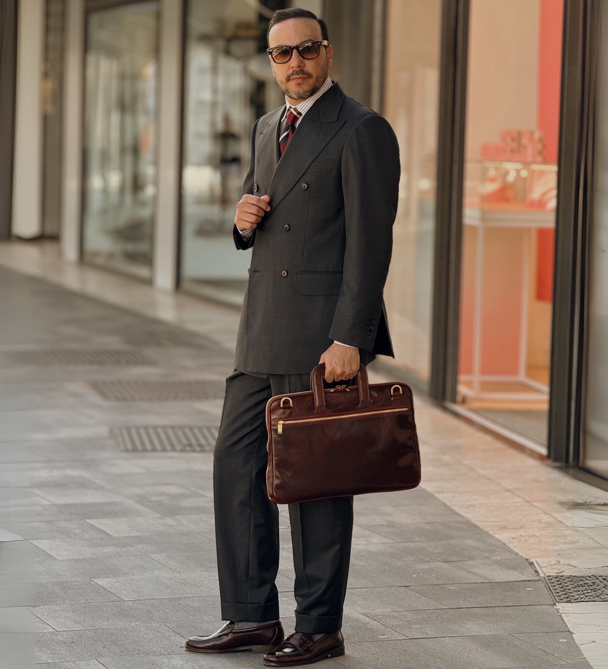 Sacoche pour ordinateur portable en cuir Brave New World