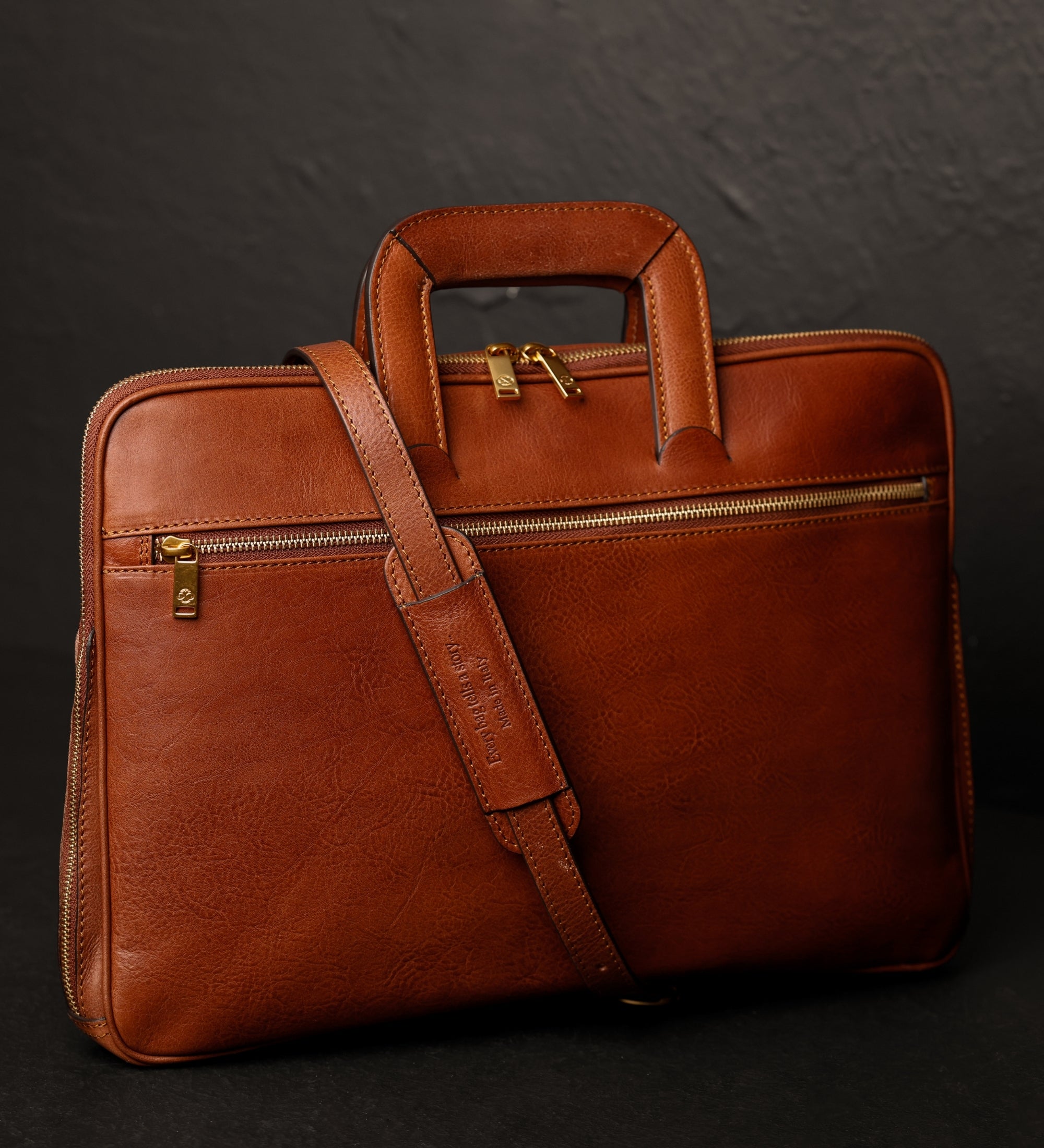 Sacoche pour ordinateur portable en cuir pour femme Brave New World