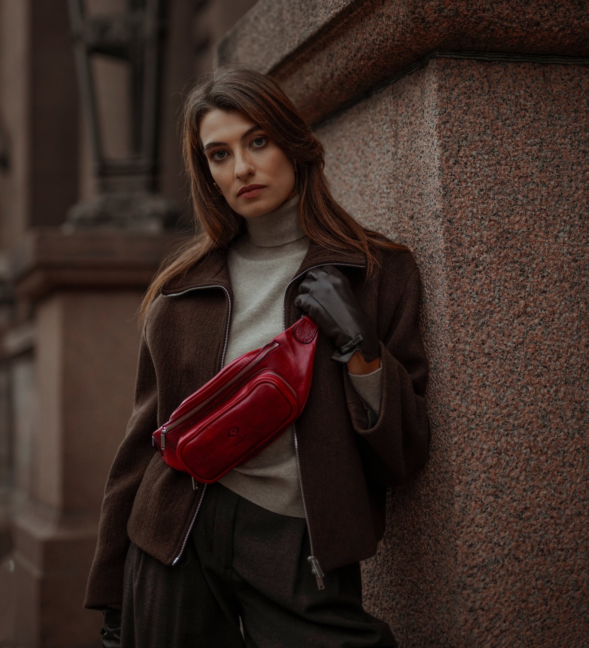 Sac banane à bandoulière en cuir pour femme Independent People