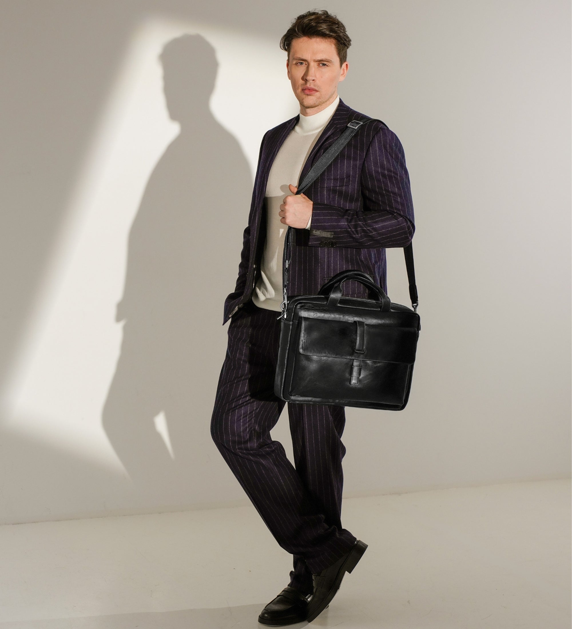 Grande sacoche pour ordinateur portable en cuir The Chateau