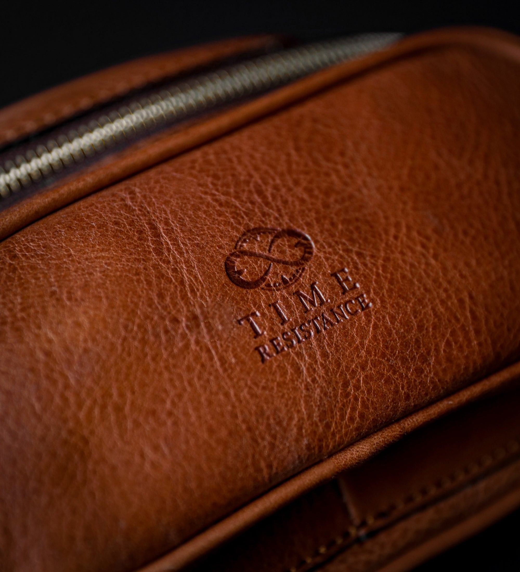 Sac banane à bandoulière en cuir Independent People