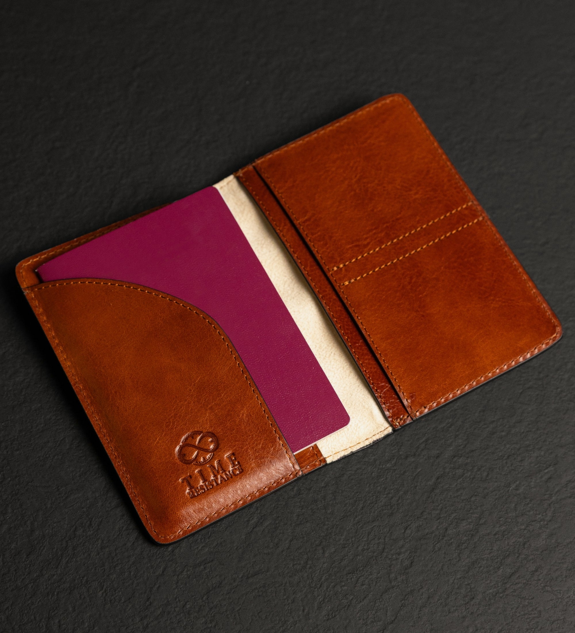 Petit porte-passeport en cuir pour femme Gulliver's Travels