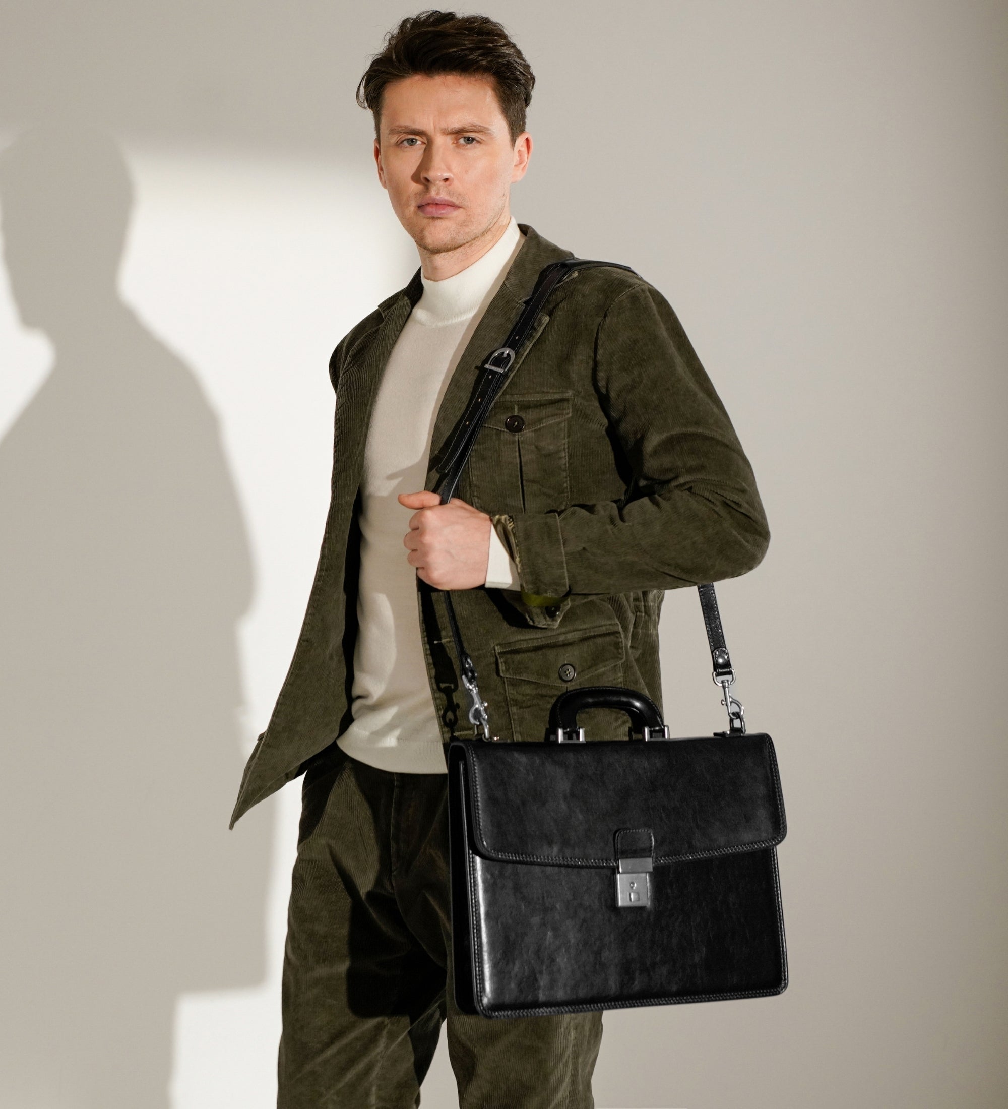 Serviette en cuir The Sound of the Mountain