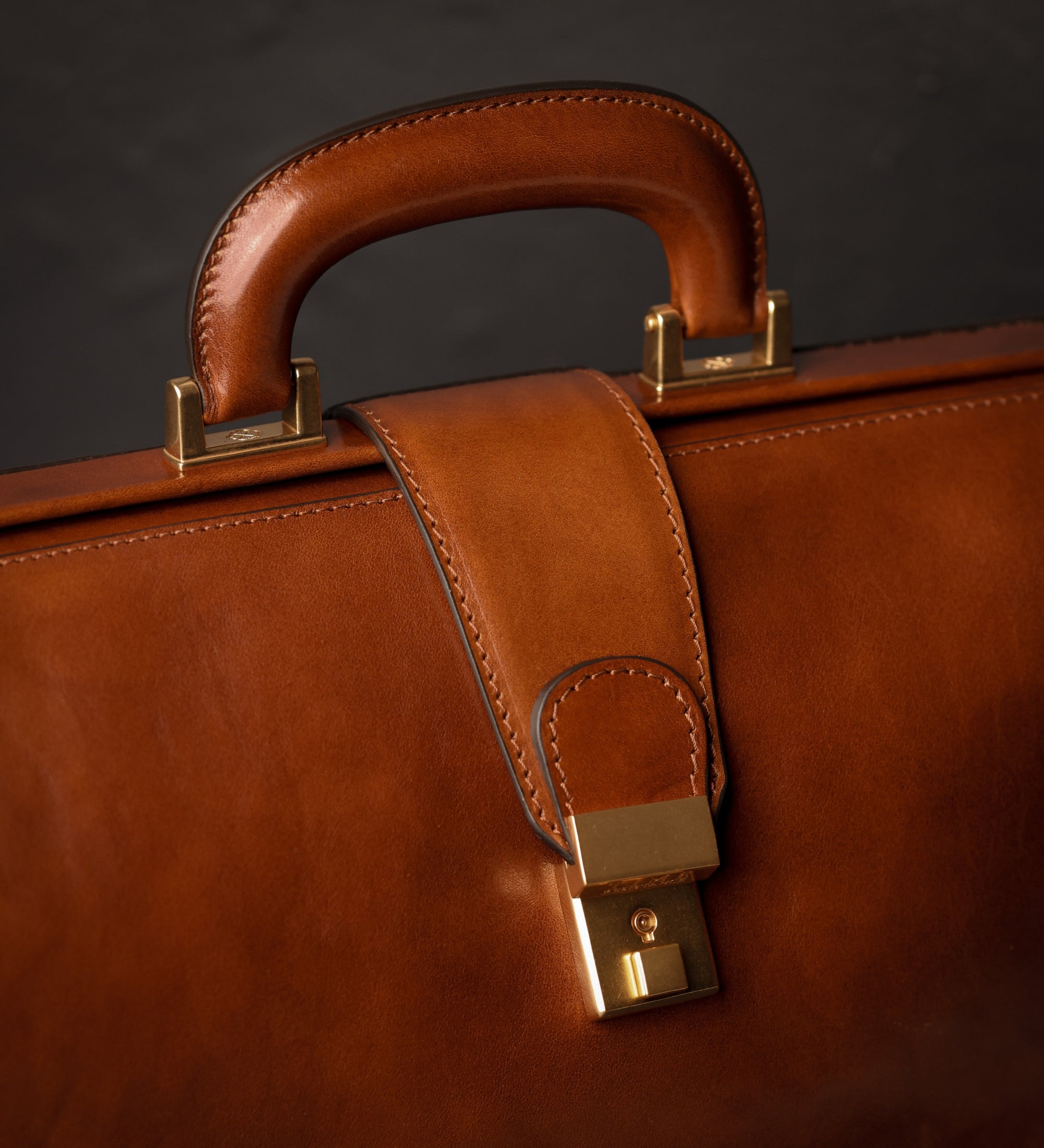 Petit sac de docteur en cuir David Copperfield