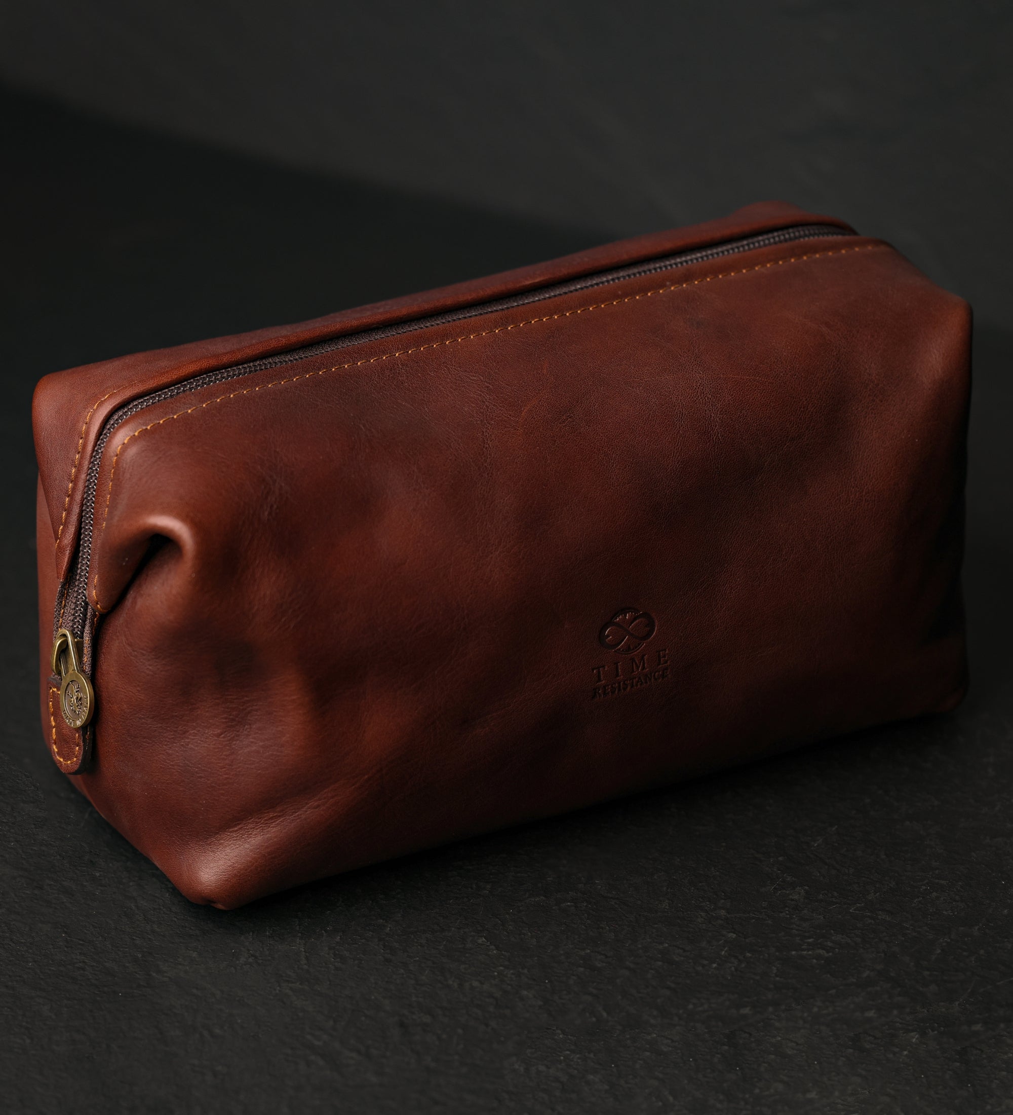 Trousse de toilette en cuir Four Past Midnight