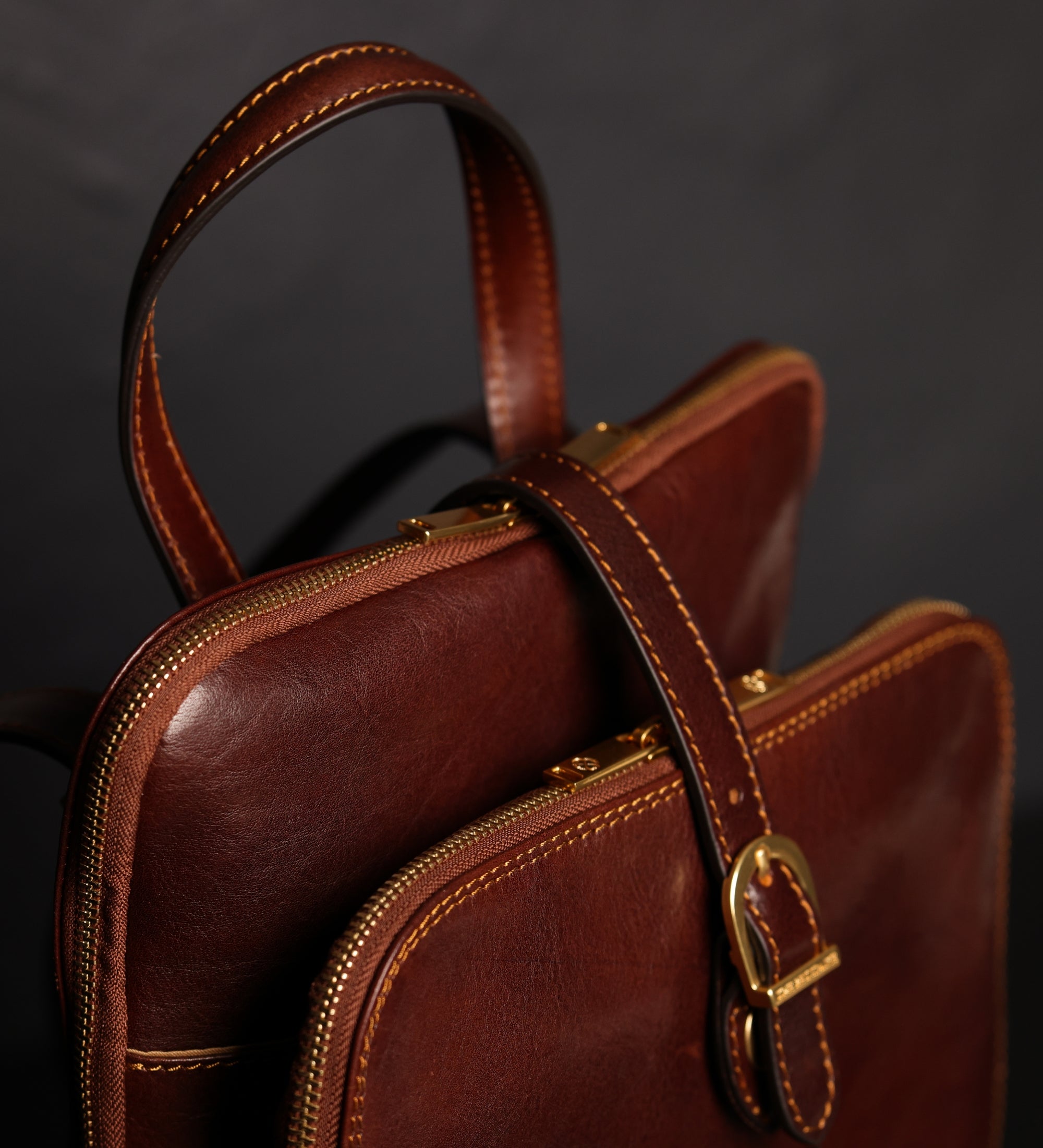 Sac à dos convertible à bandoulière en cuir pour femme Clarissa