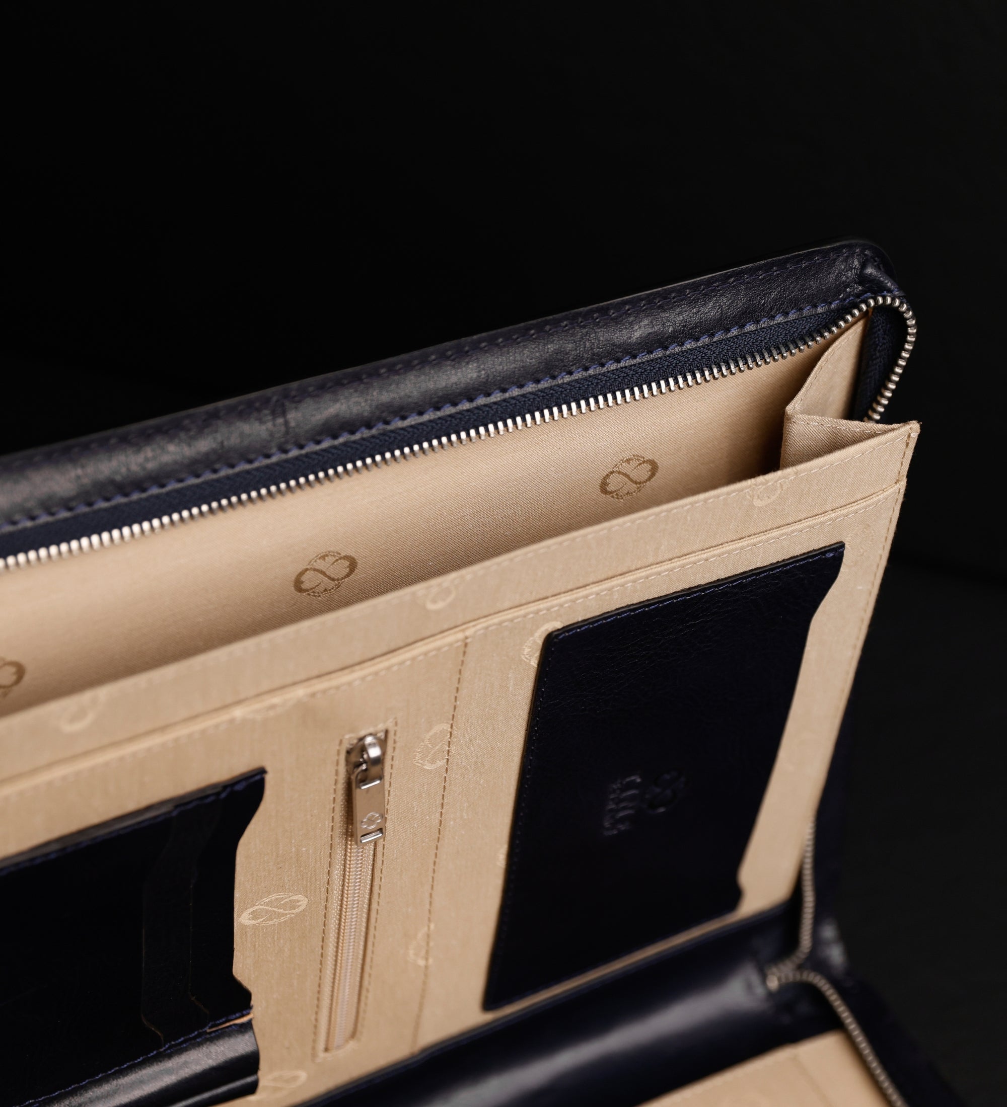 Porte-documents organiseur A4 en cuir Candide