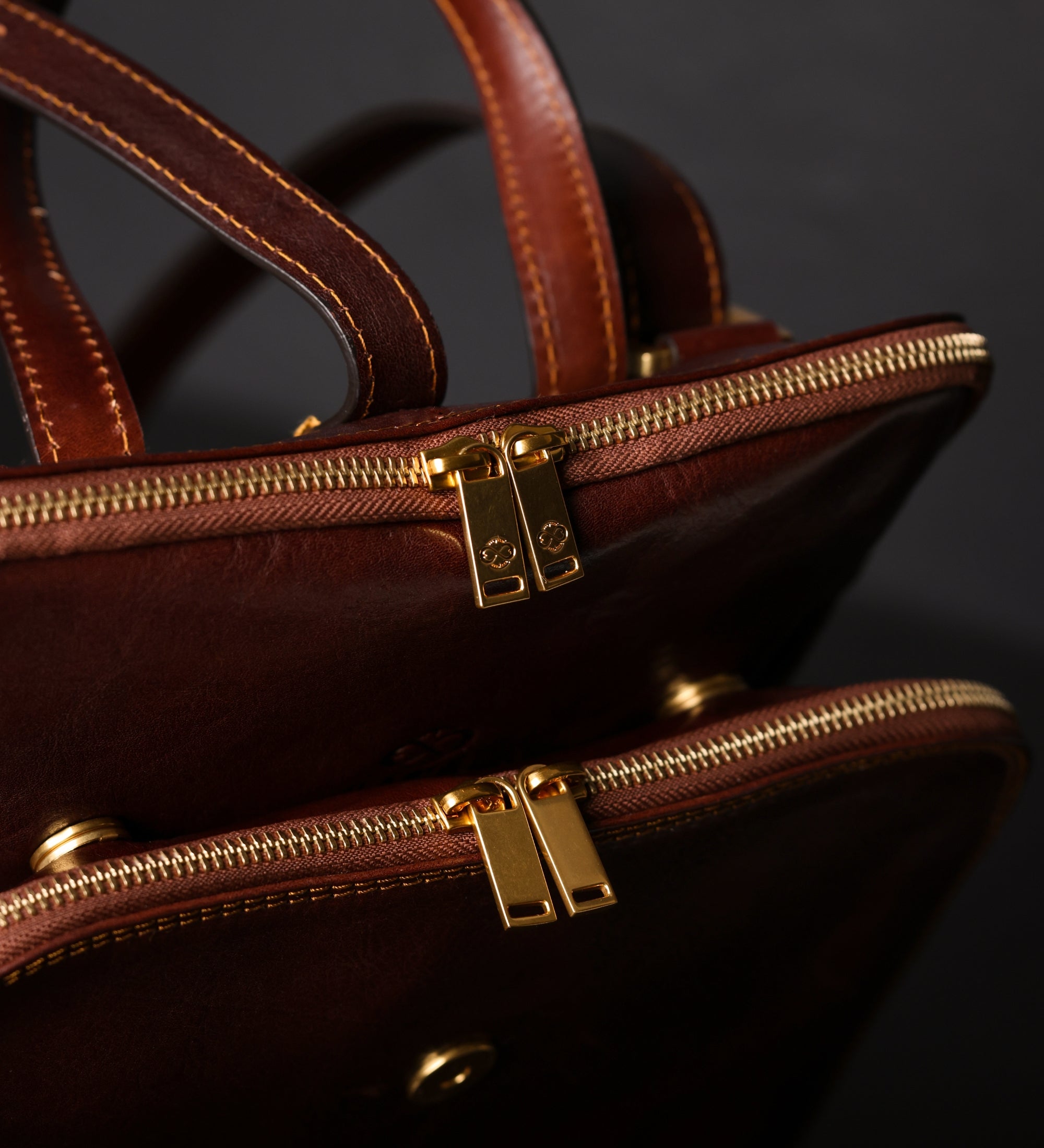 Sac à dos convertible à bandoulière en cuir pour femme Clarissa