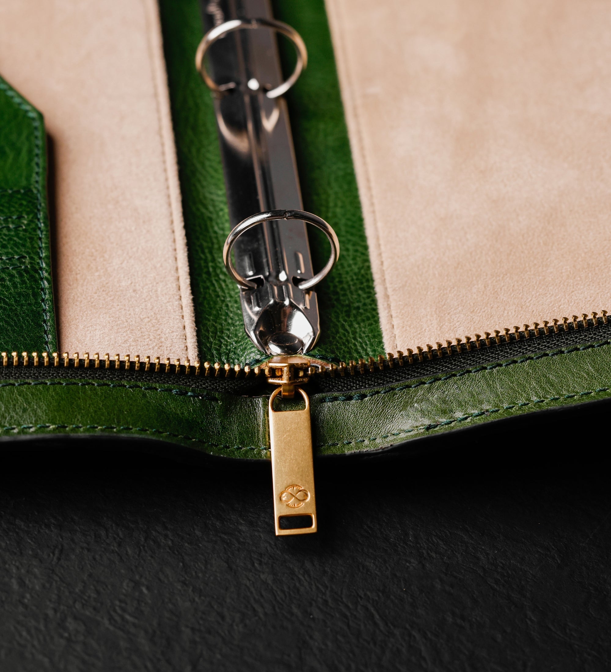 Porte-documents en cuir avec classeur Joy in the Morning