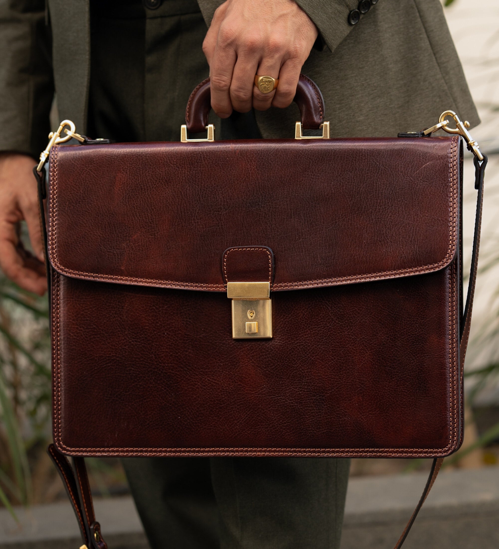 Serviette en cuir The Sound of the Mountain