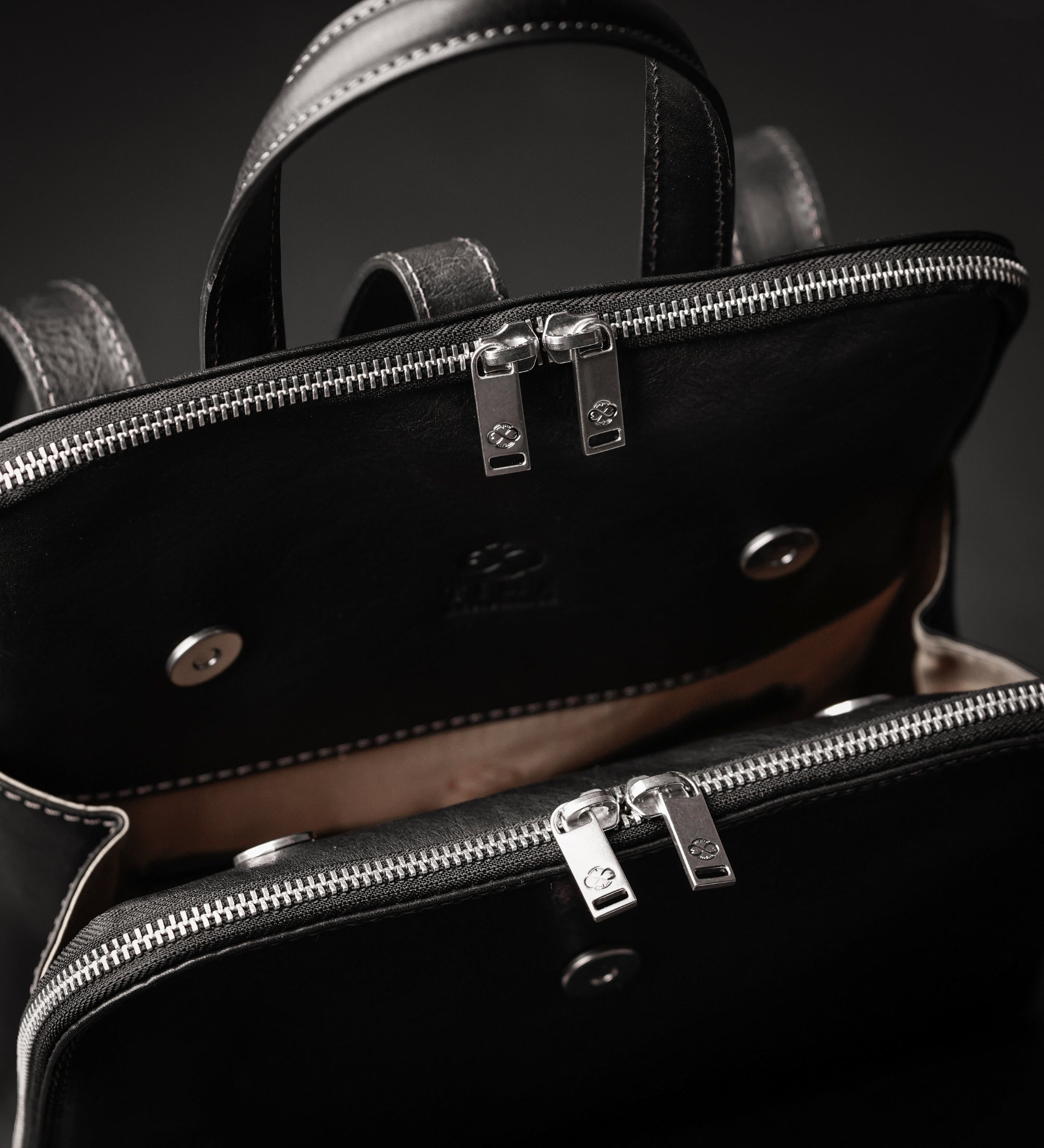 Sac à dos convertible à bandoulière en cuir pour femme Clarissa