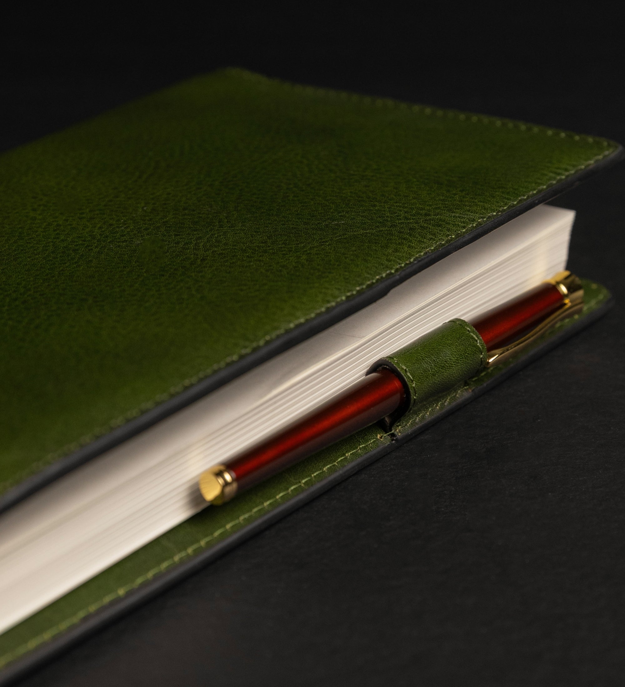 Carnet en cuir avec bloc-notes rechargeable A5 The Diary of a Nobody