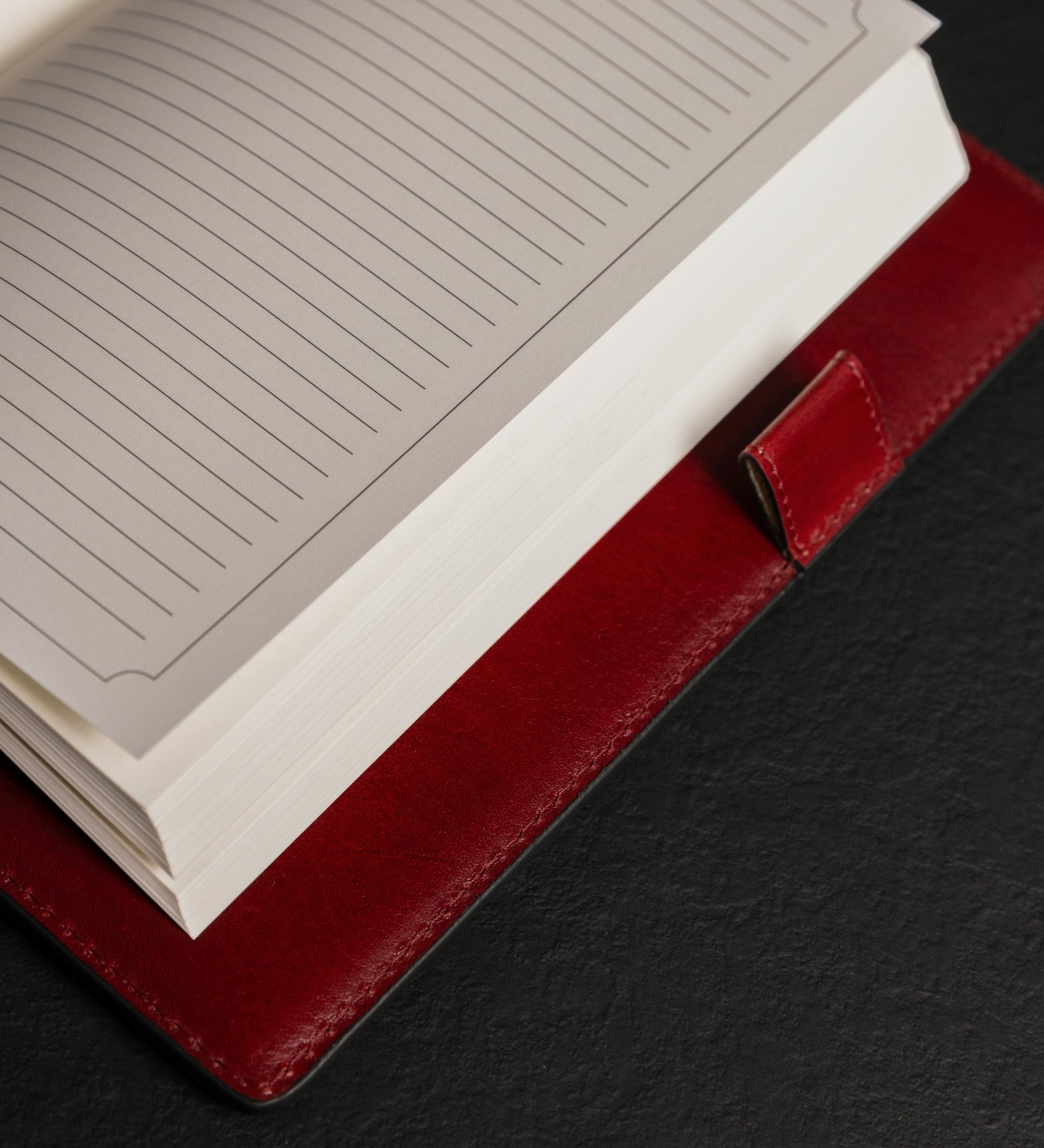 Carnet en cuir avec bloc-notes rechargeable A5 The Diary of a Nobody