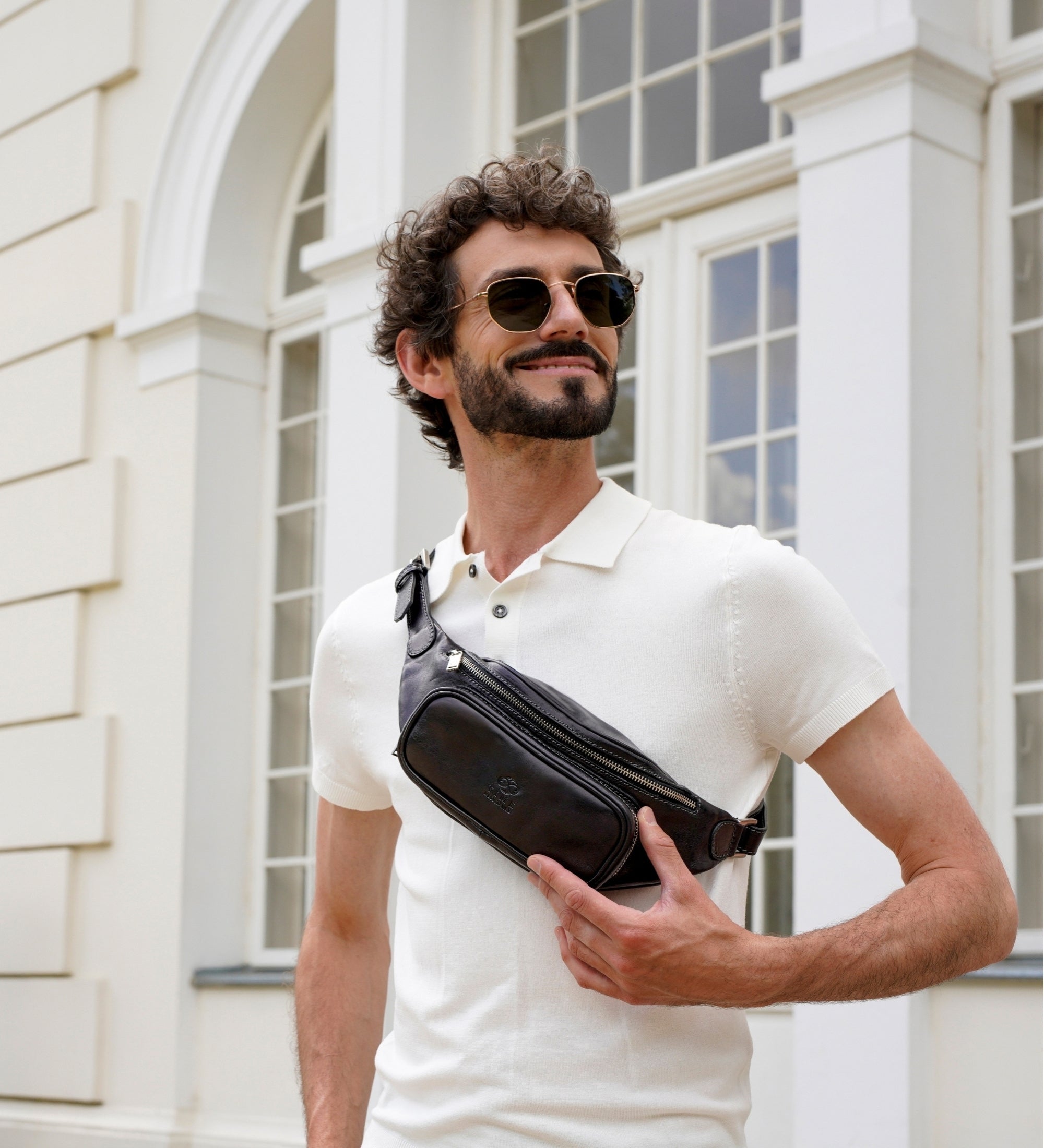 Sac banane à bandoulière en cuir Independent People