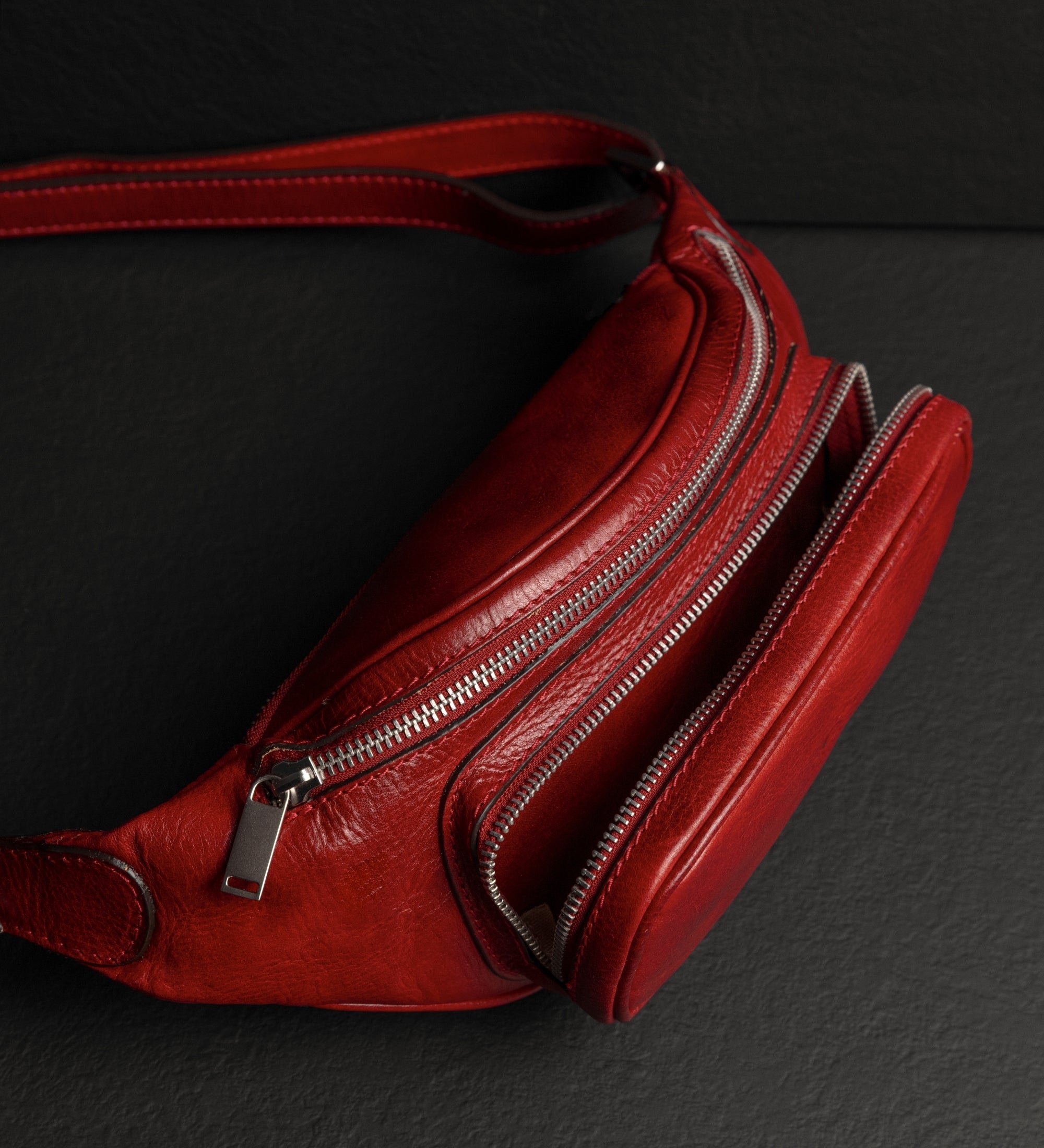Sac banane à bandoulière en cuir pour femme Independent People