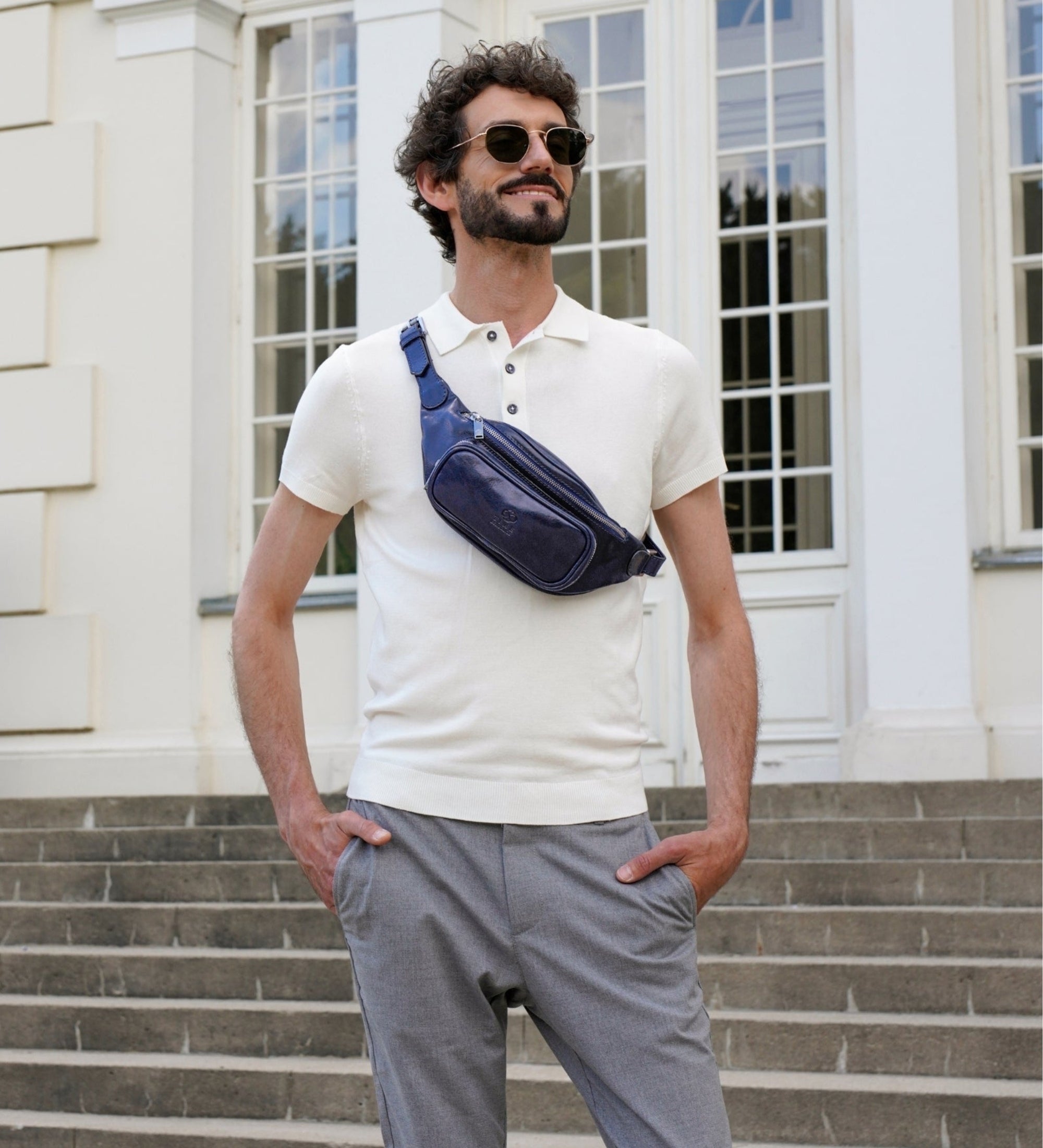 Sac banane à bandoulière en cuir Independent People