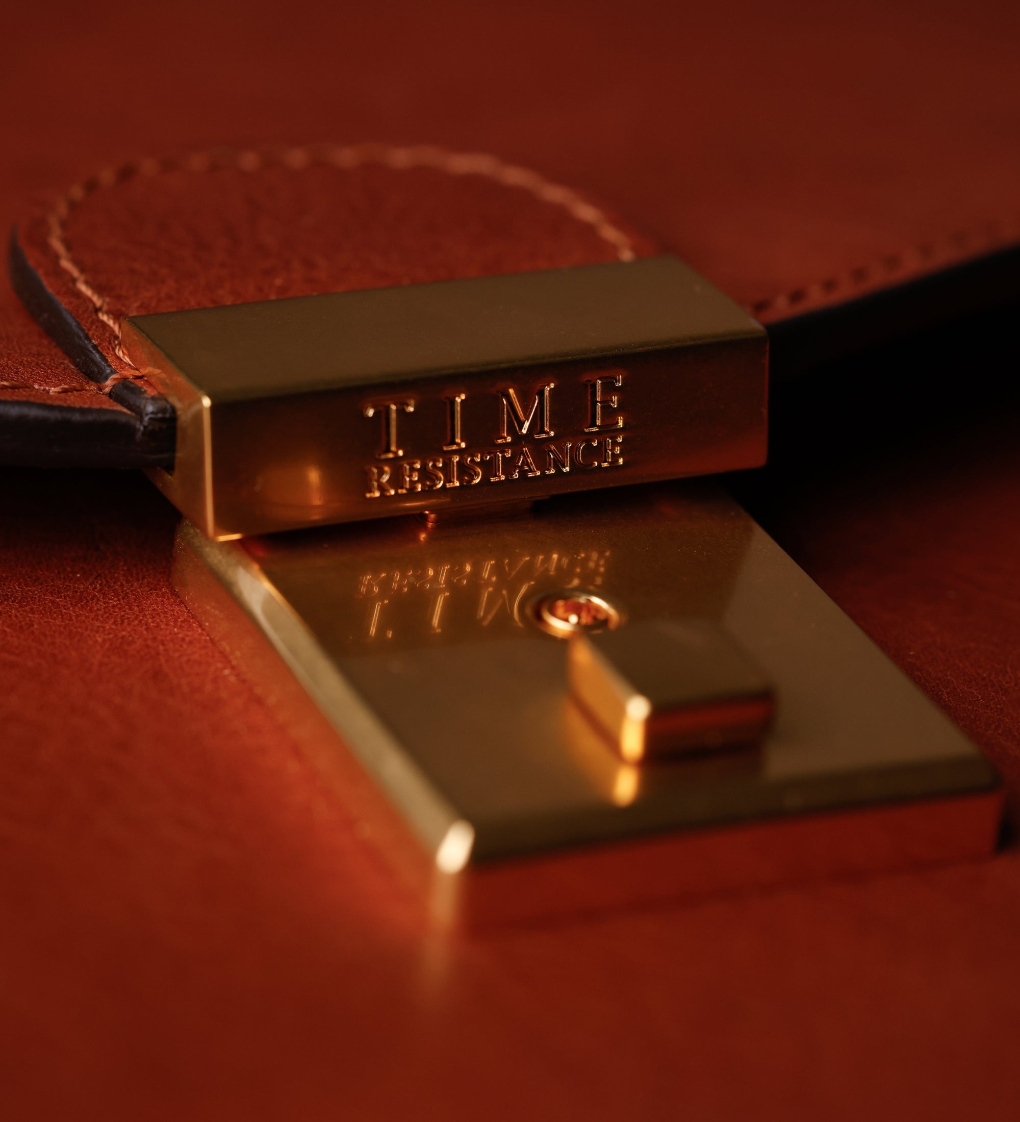 Mallette en cuir au design classique The Magus