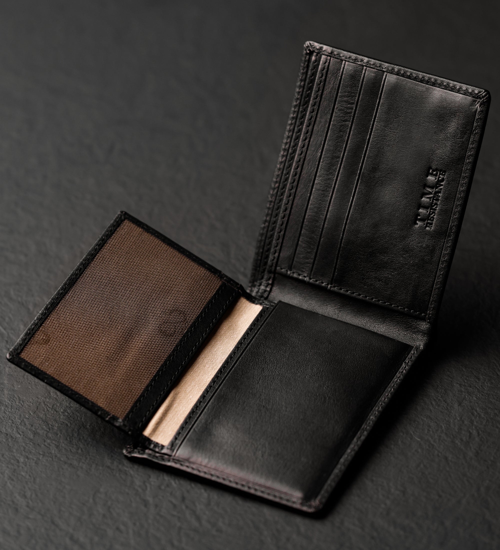 Portefeuille à deux volets en cuir Poetic Justice