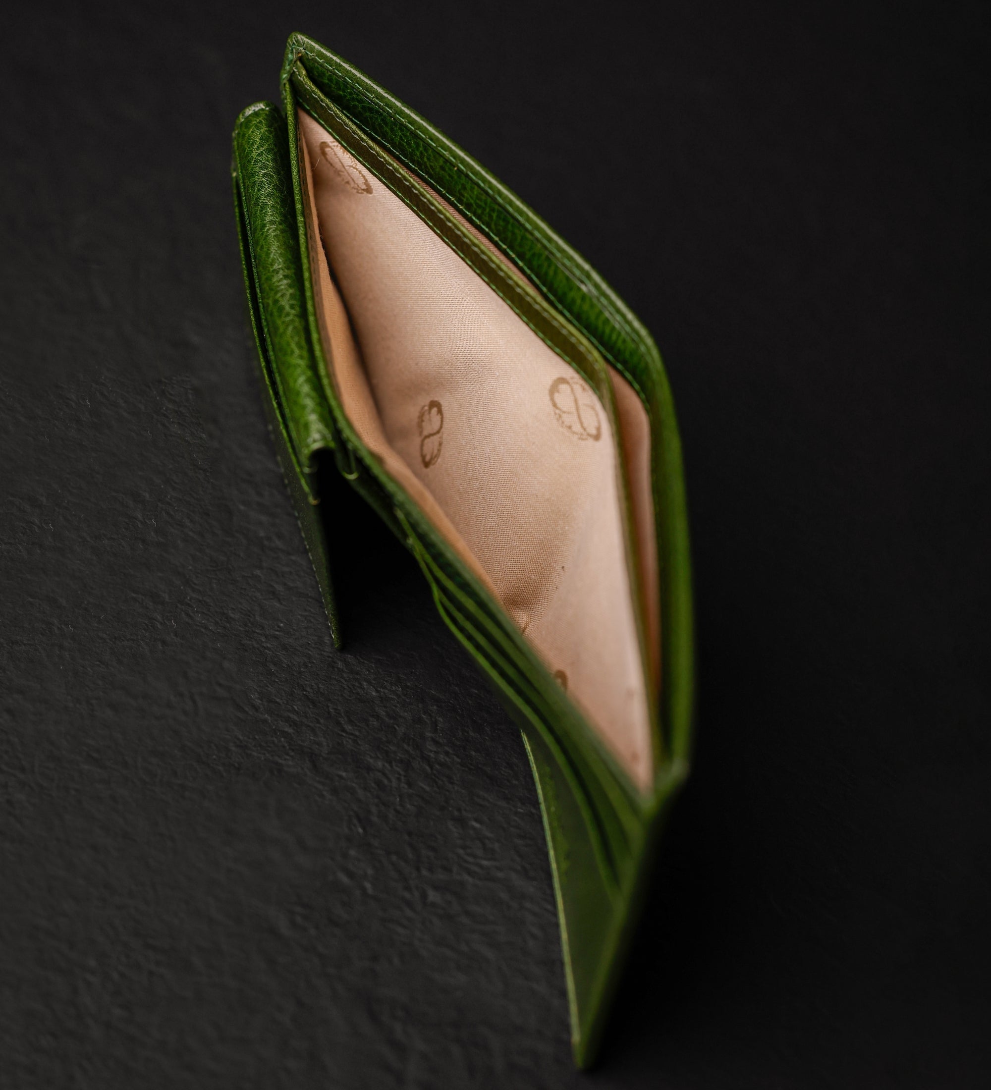 Portefeuille à deux volets en cuir Poetic Justice