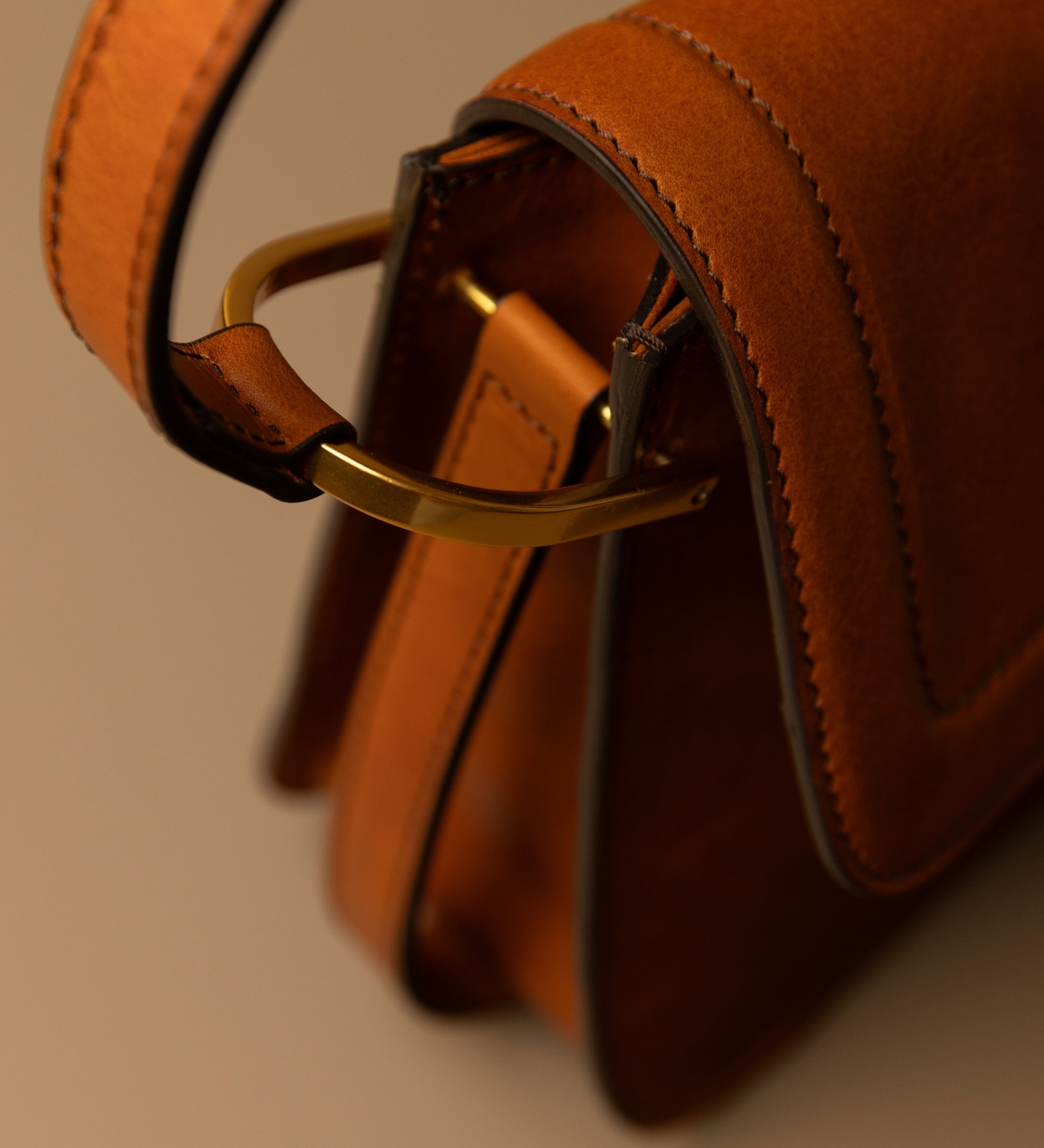 Sac à rabat en cuir pour femme Possession