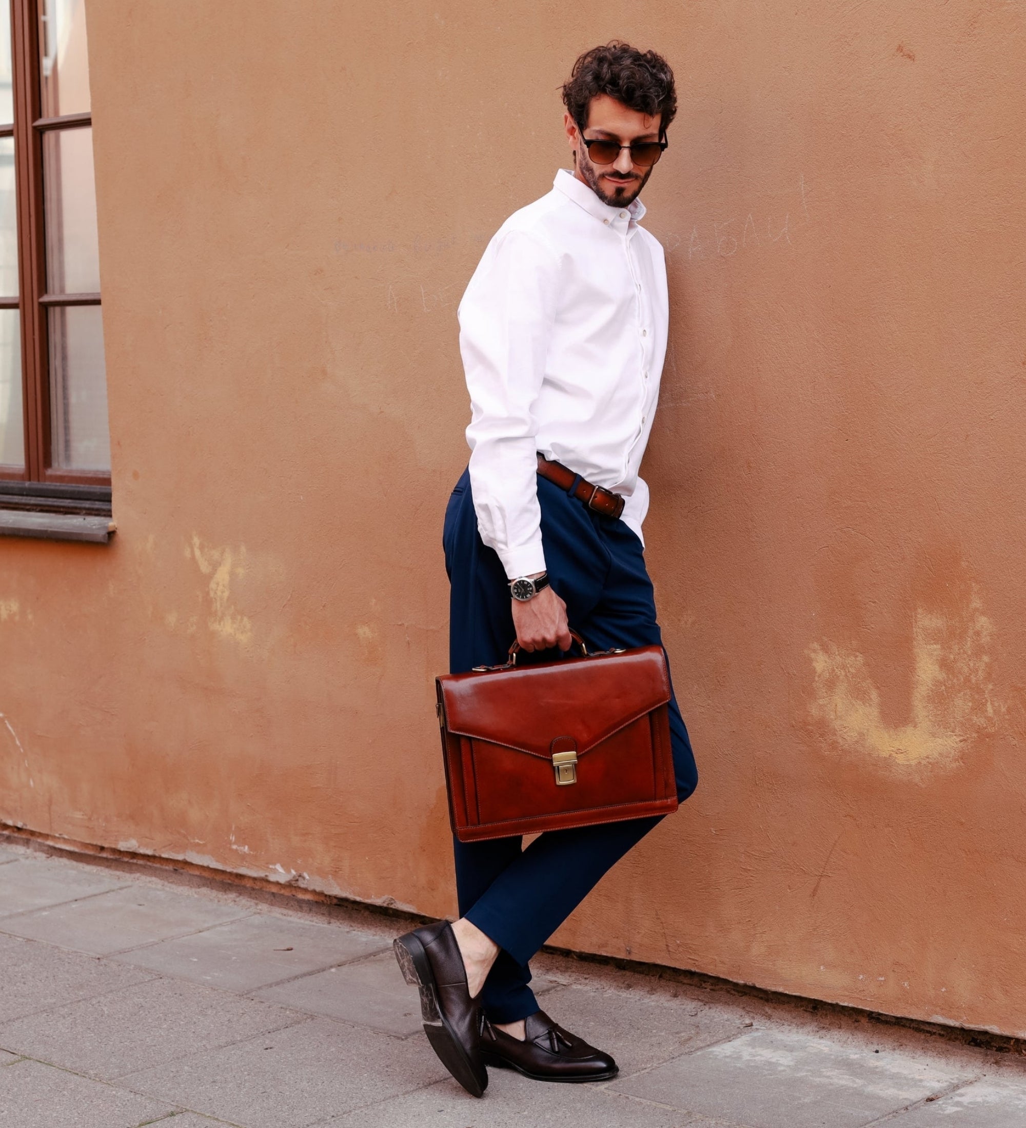 Mallette en cuir au design classique The Magus