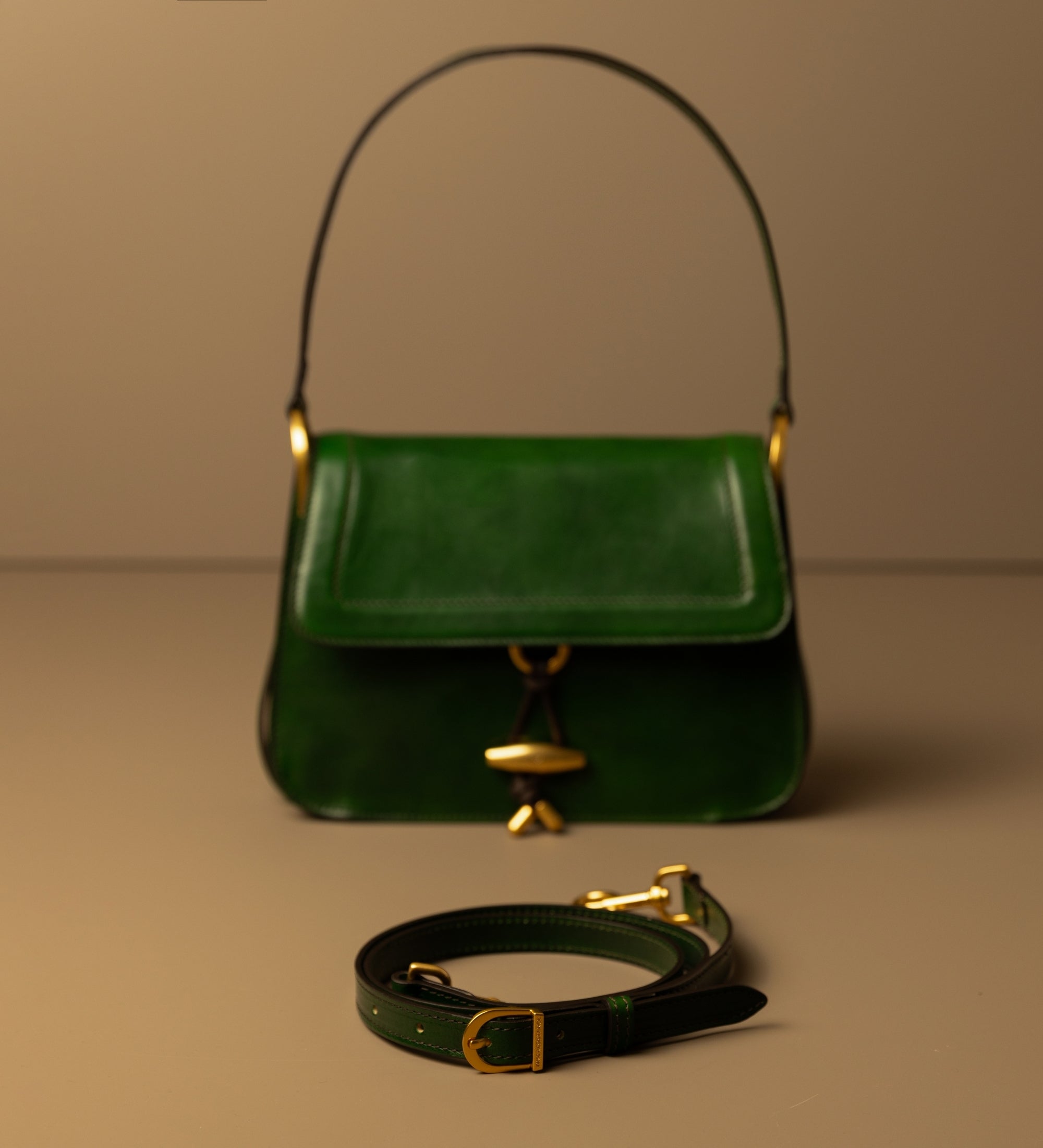 Sac à rabat en cuir pour femme Possession