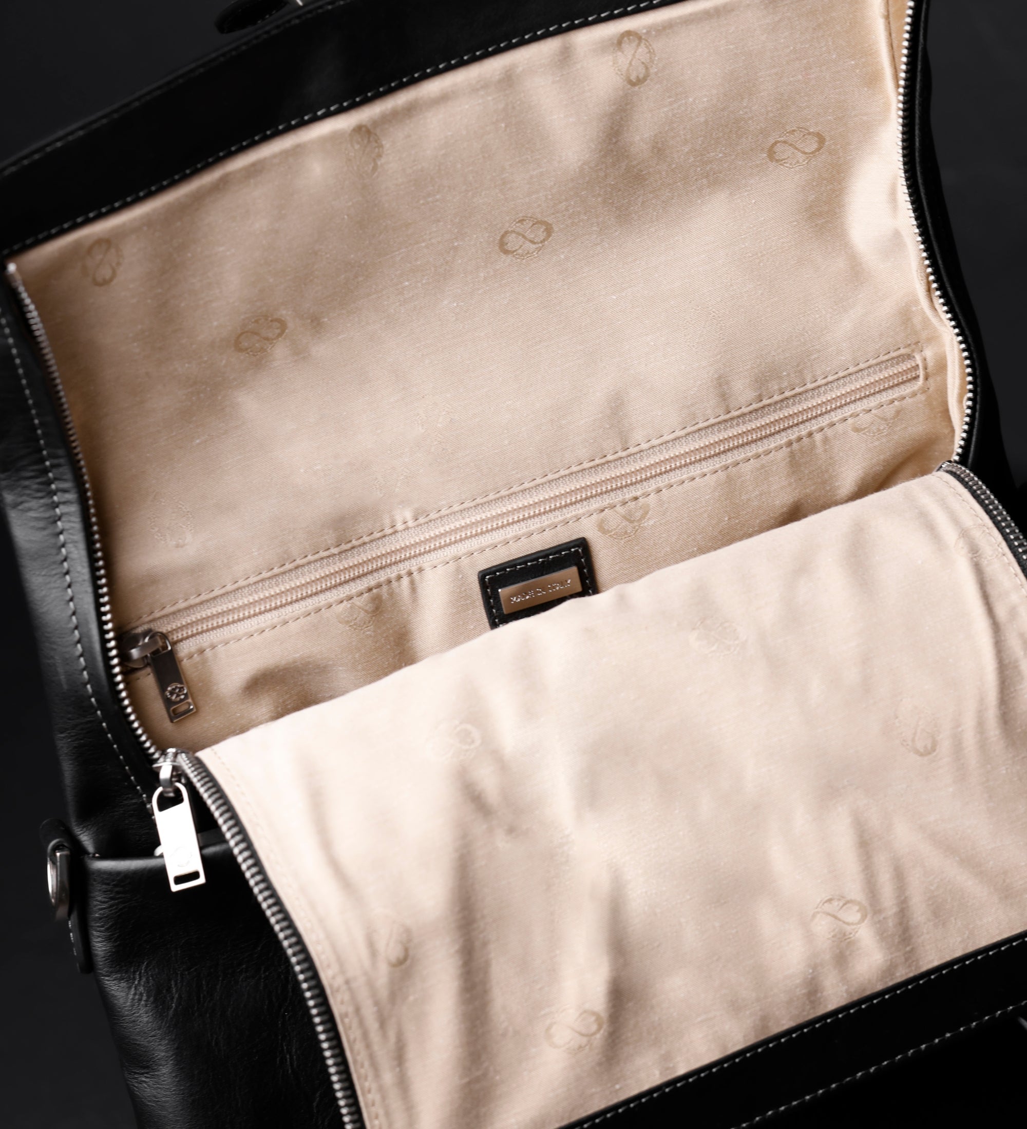 Sac à dos convertible à bandoulière en cuir pour femme The Awakening