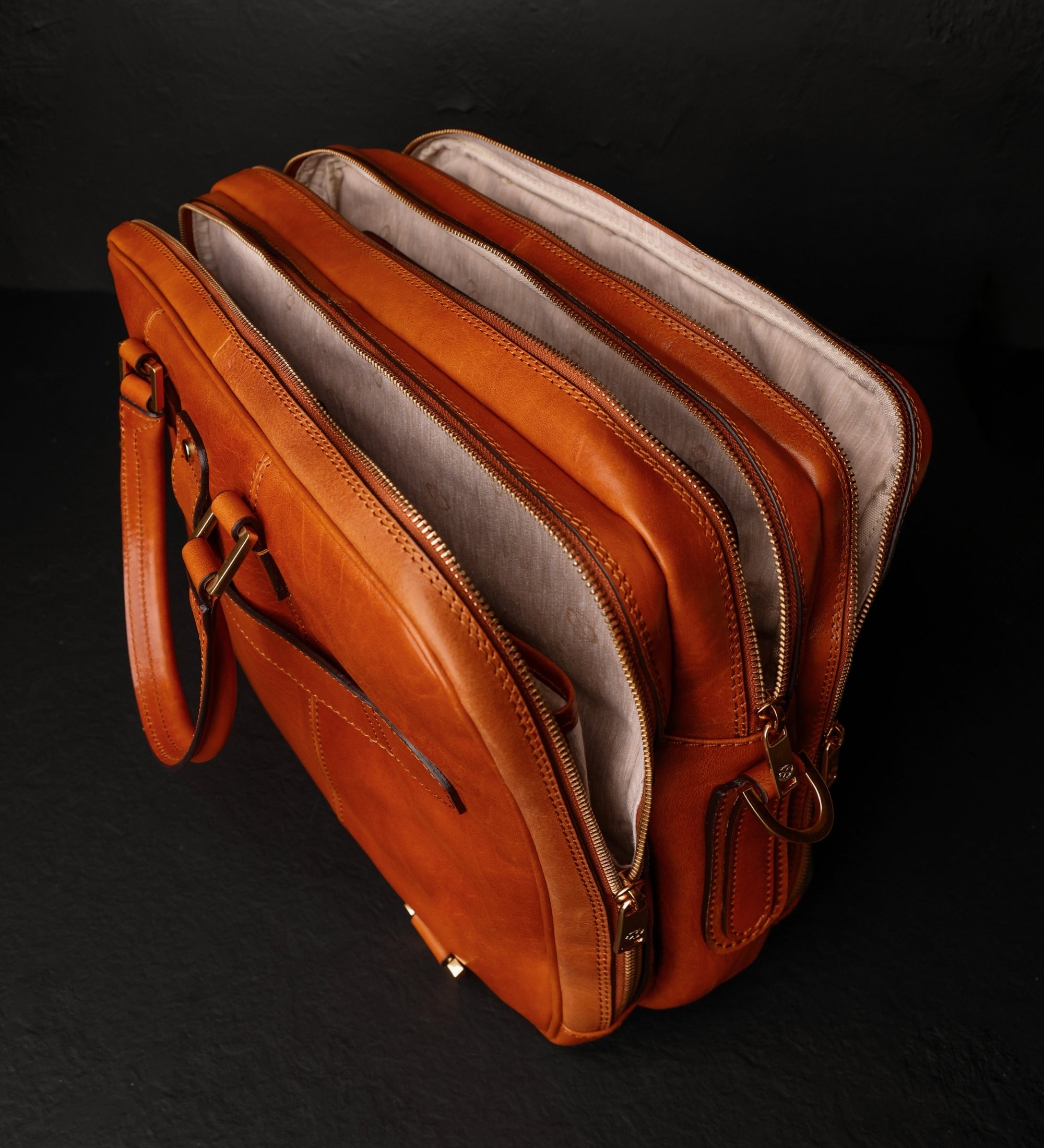 Sac à dos-mallette convertible en cuir A Farewell to Arms
