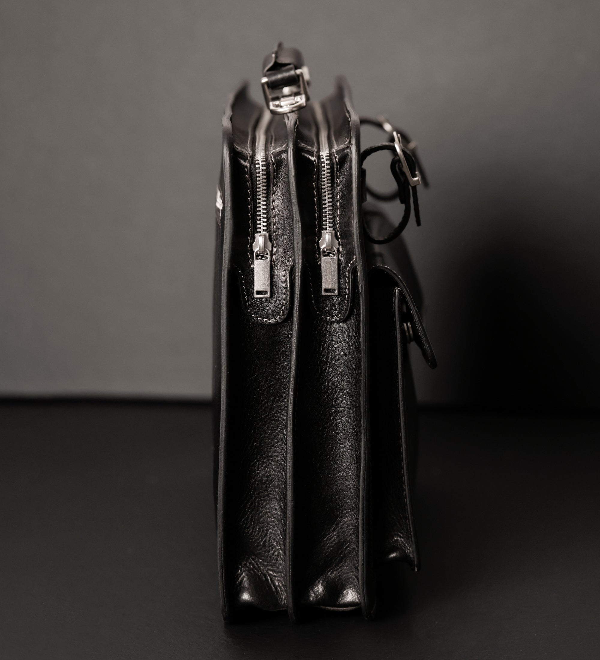 Cartable en cuir The Prophet