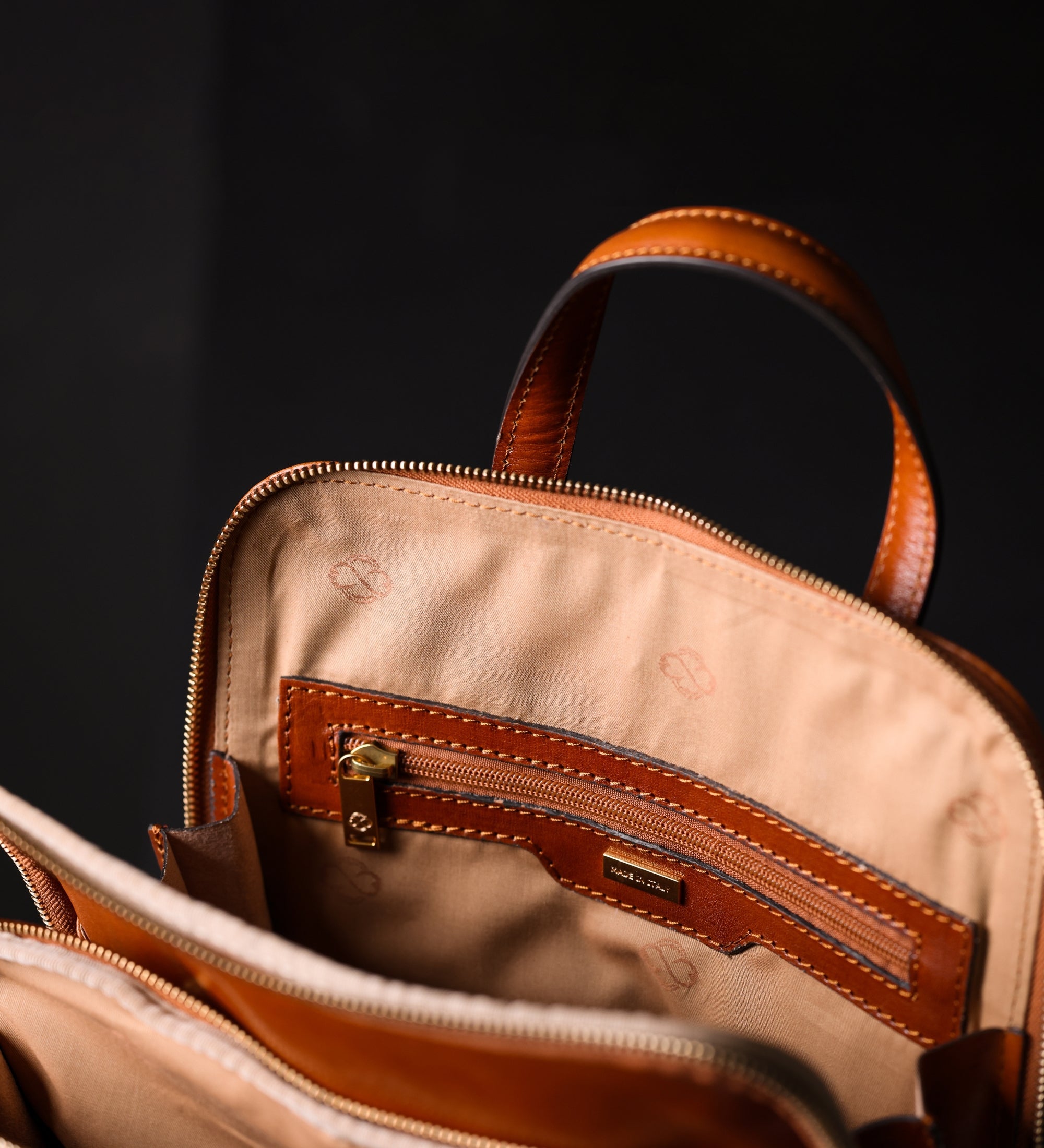 Sac à dos convertible à bandoulière en cuir pour femme Clarissa