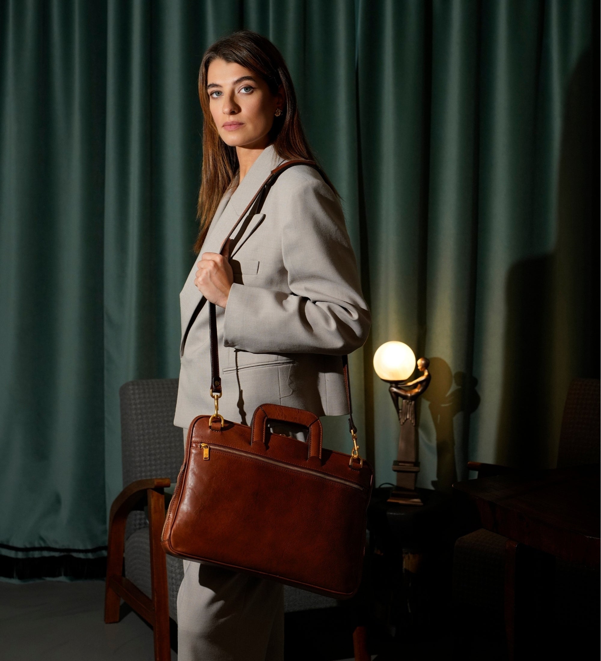 Sacoche pour ordinateur portable en cuir pour femme Brave New World