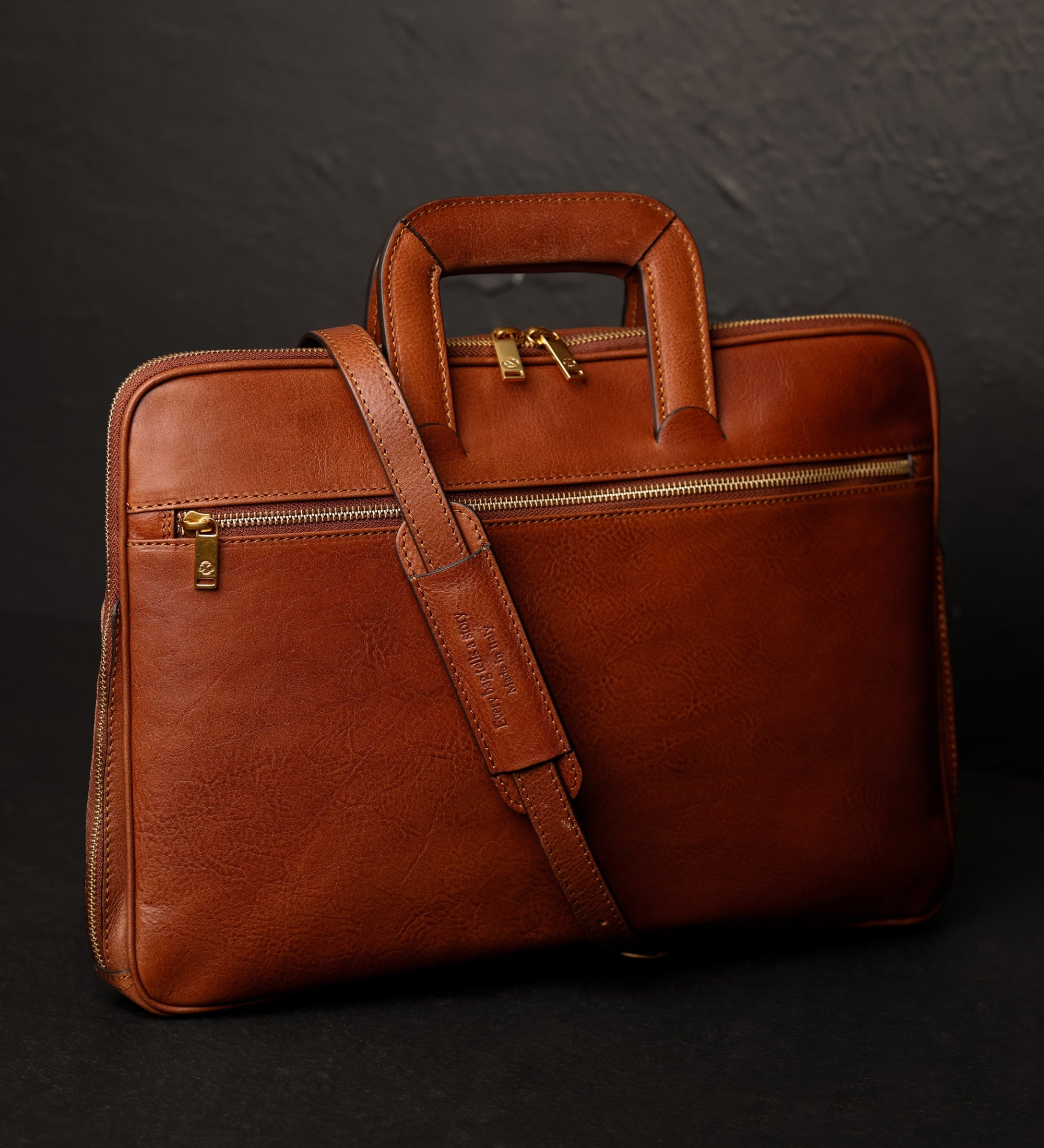 Sacoche pour ordinateur portable en cuir pour femme Brave New World