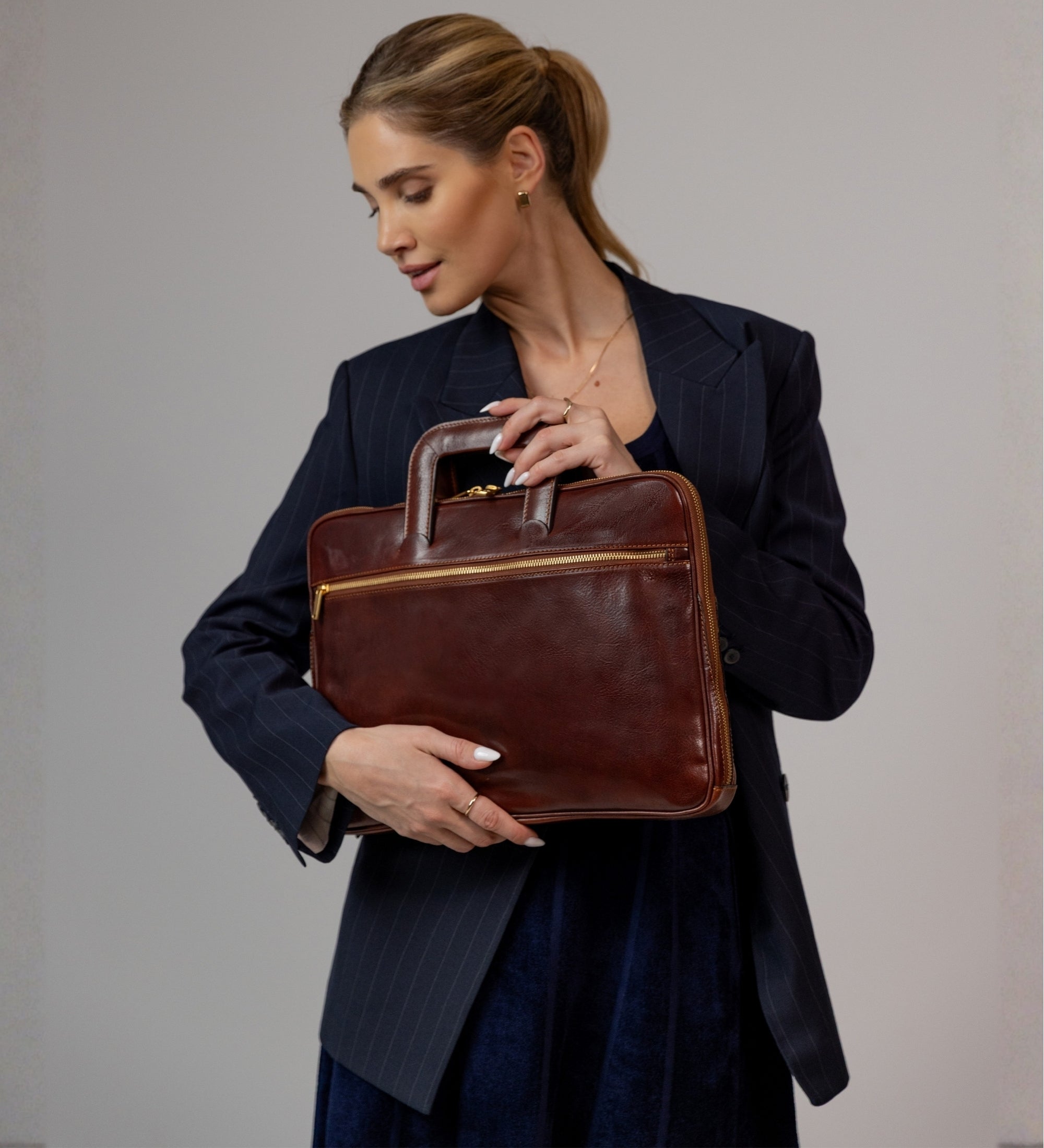 Sacoche pour ordinateur portable en cuir pour femme Brave New World