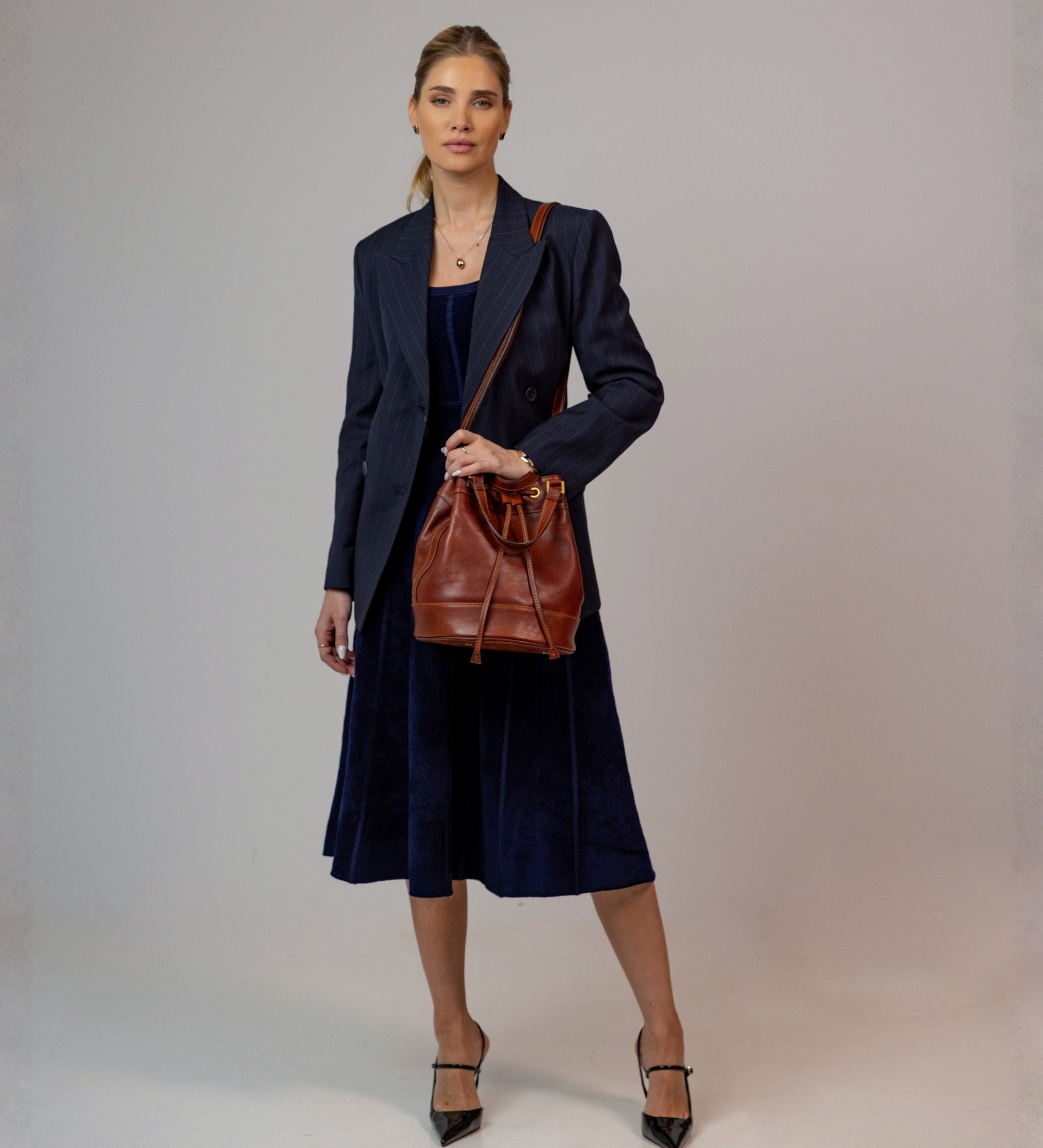 Sac seau en cuir pour femme Light In August