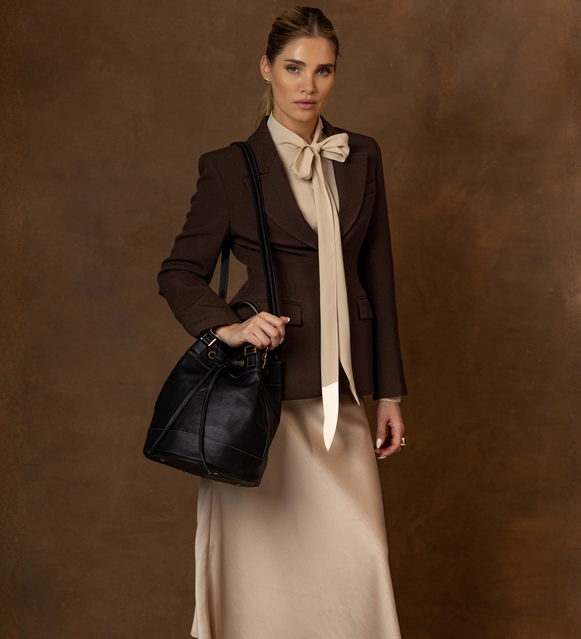 Sac seau en cuir pour femme Light In August