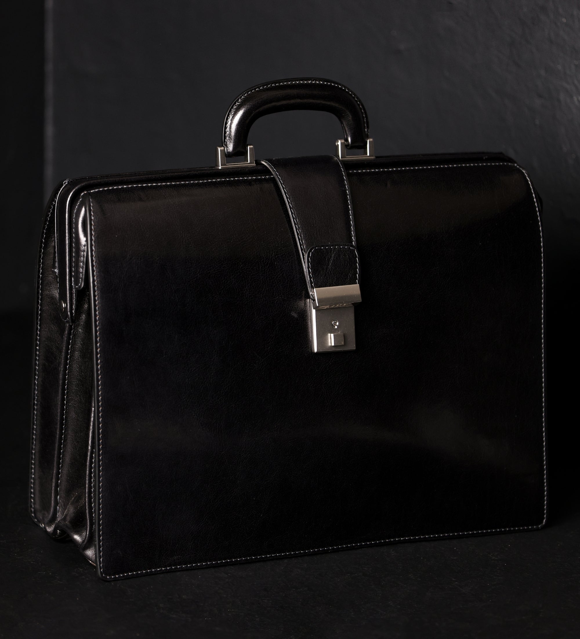 Grande mallette en cuir The Firm