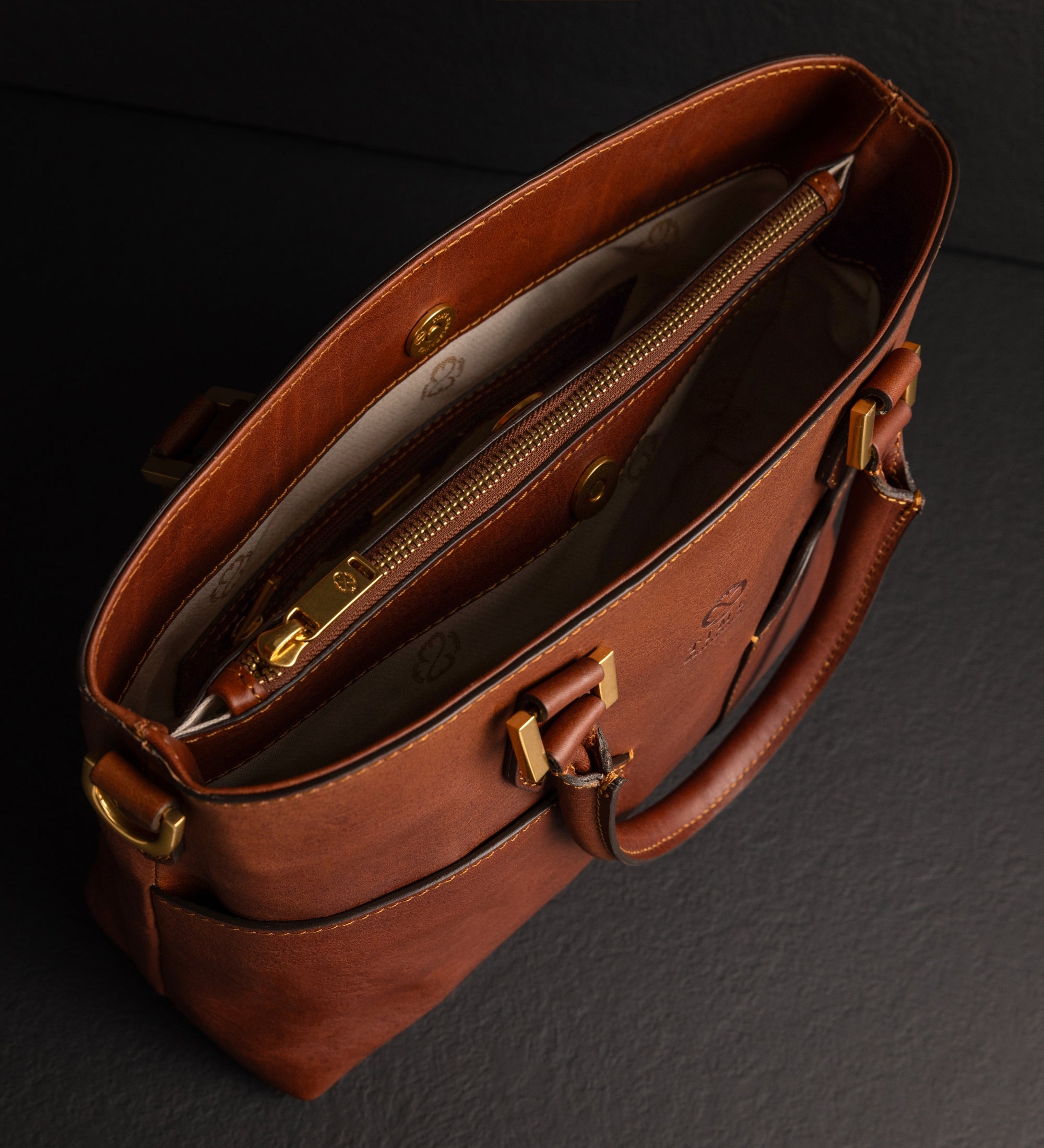 Sac à main à l’épaule en cuir pour femme Camilla