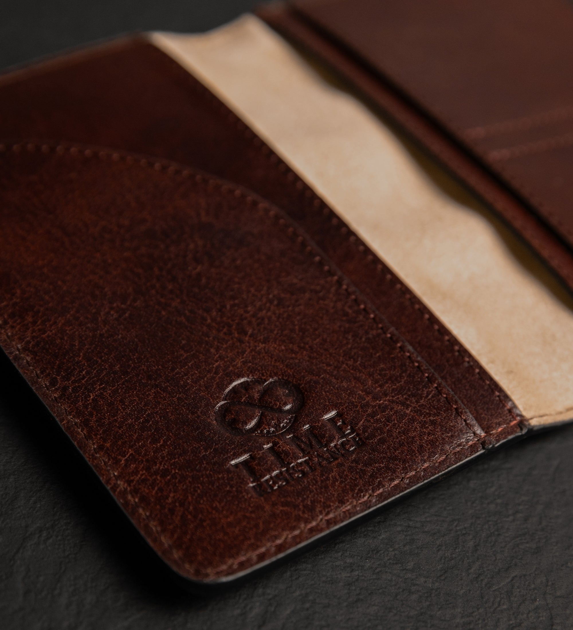Petit porte-passeport en cuir Gulliver's Travels