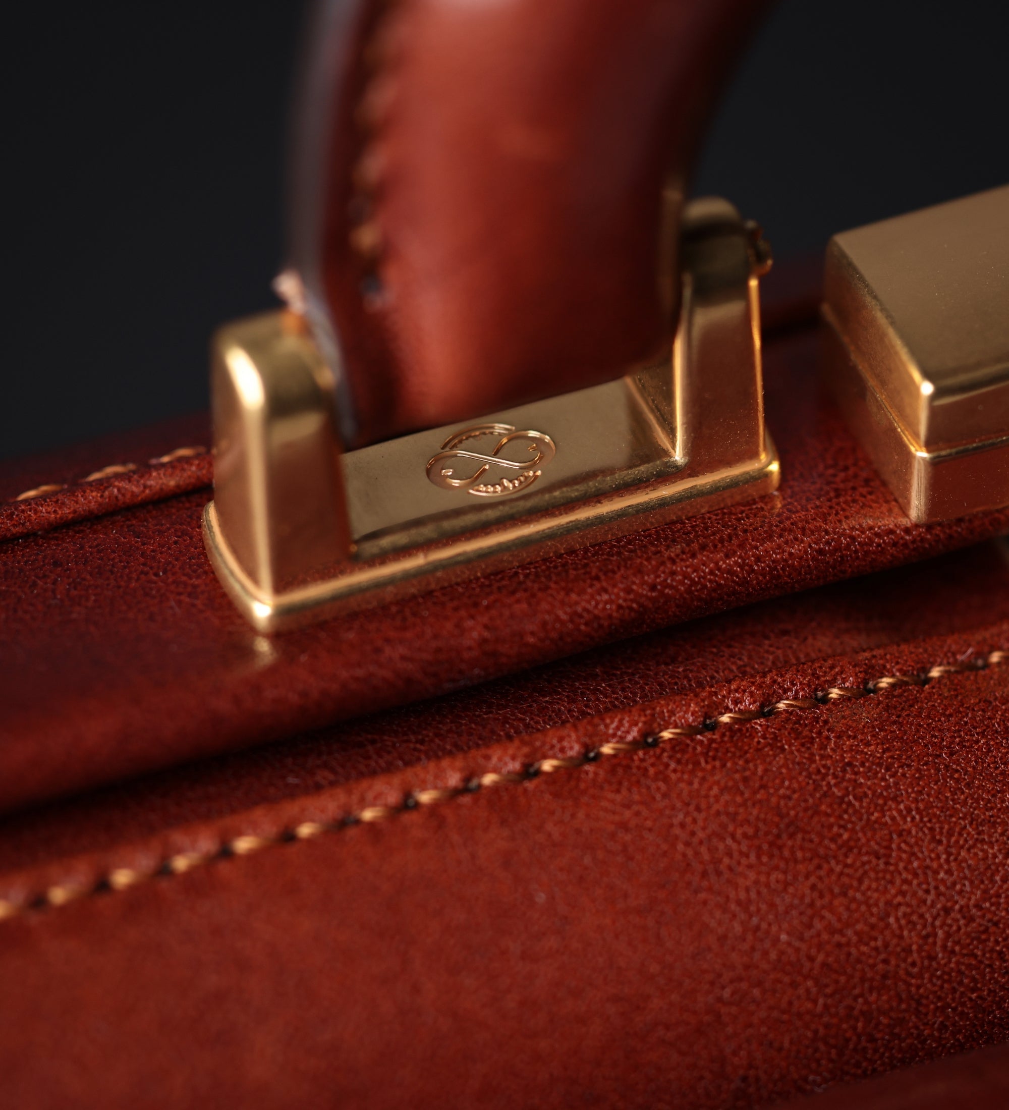 Grand sac de docteur en cuir italien pour femme The Master and Margarita