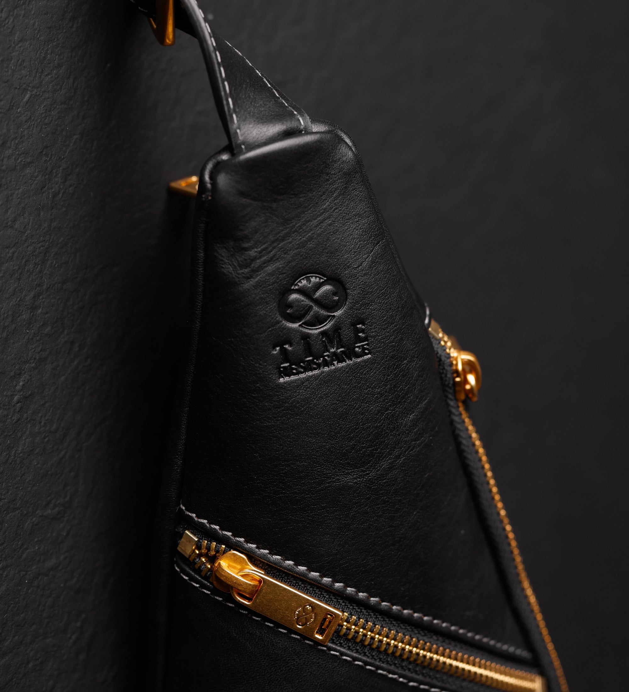 Sac de poitrine en cuir Tales of the City