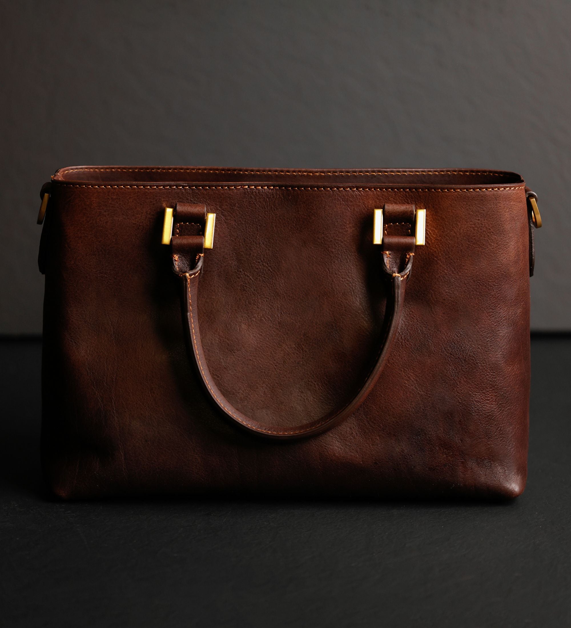 Sac à main à l’épaule en cuir pour femme Camilla